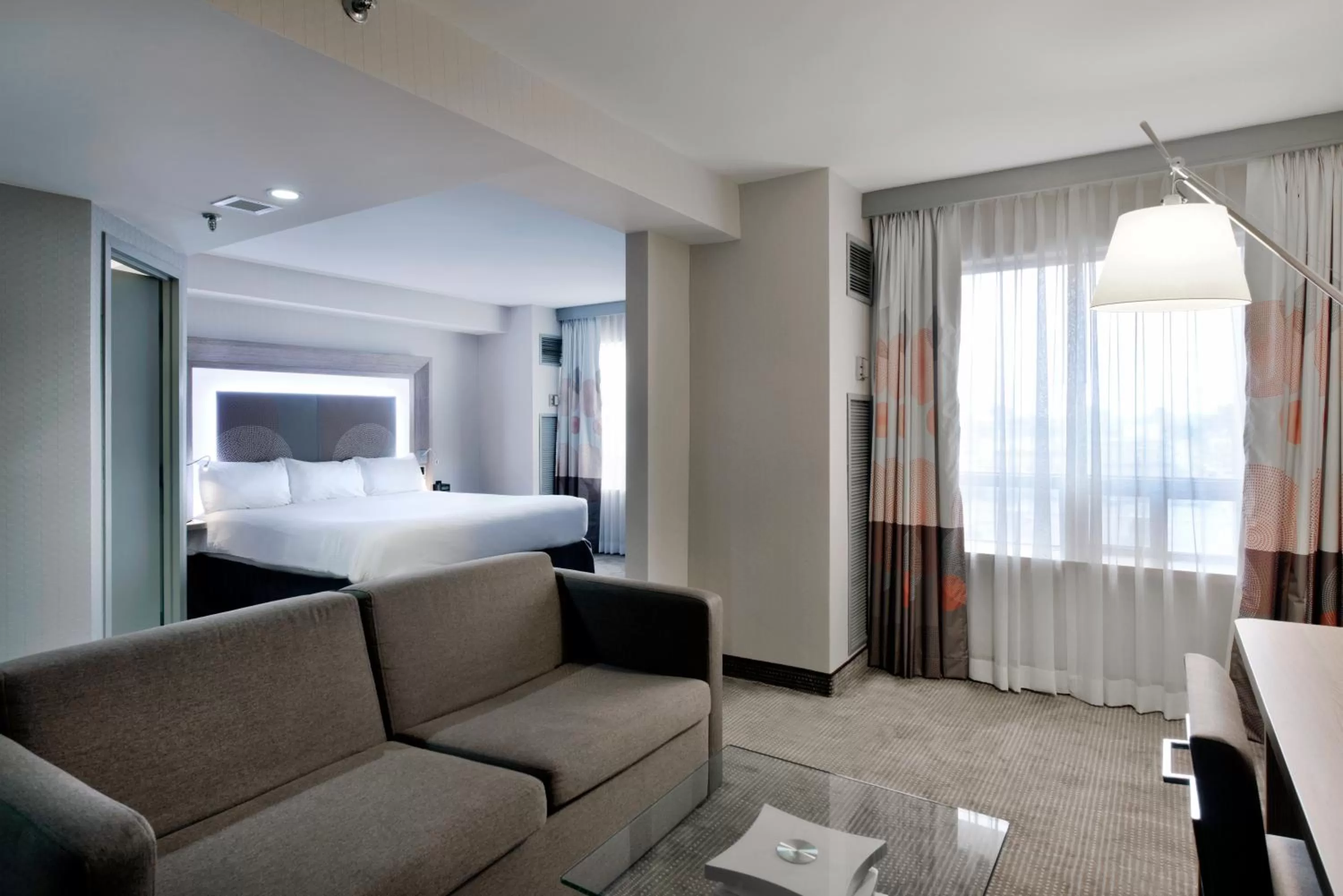 Photo of the whole room, Bed in Novotel Ottawa City Centre Hotel