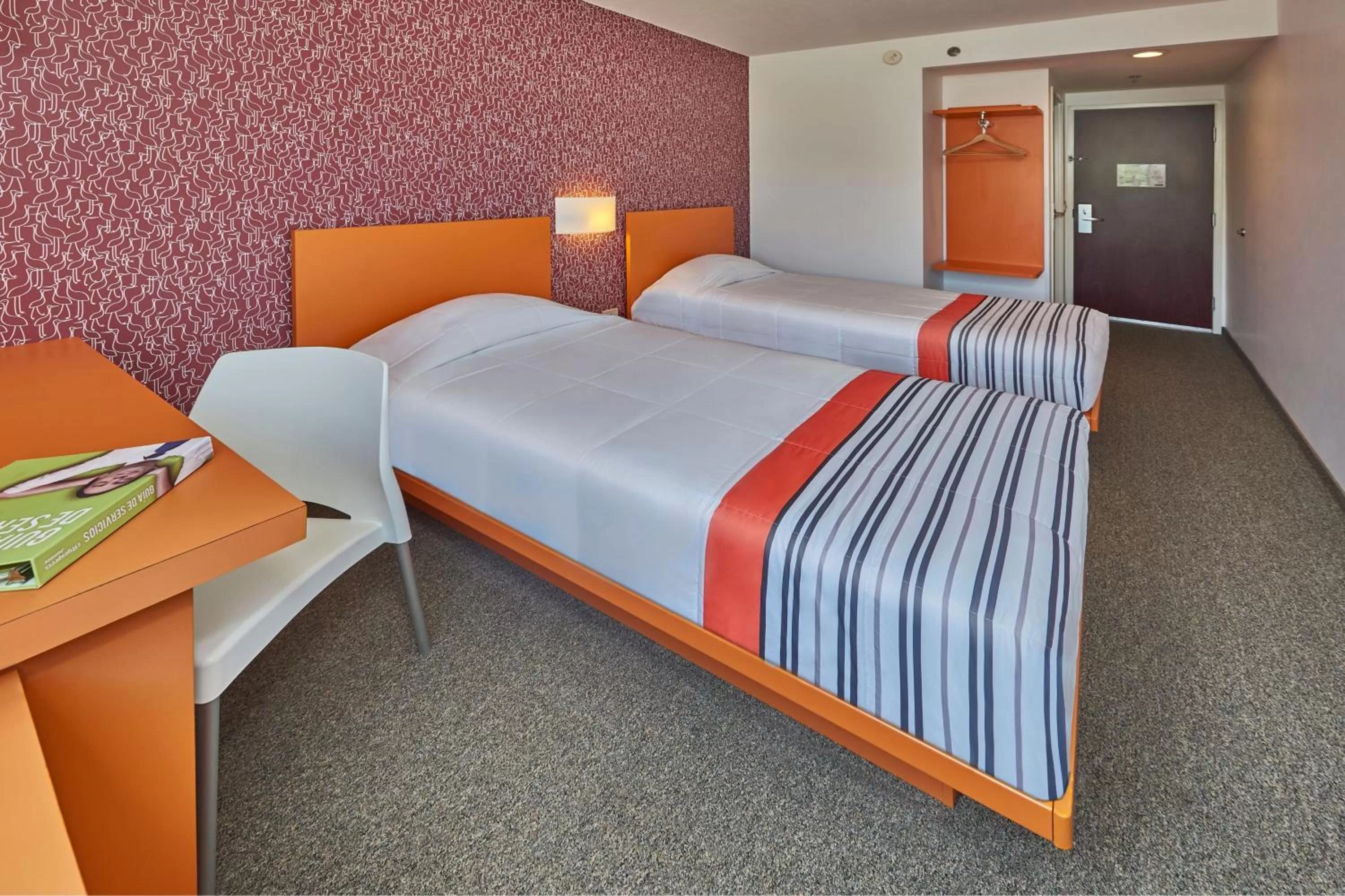 Bedroom, Bed in City Express Junior by Marriott Tuxtla Gutierrez Poliforum