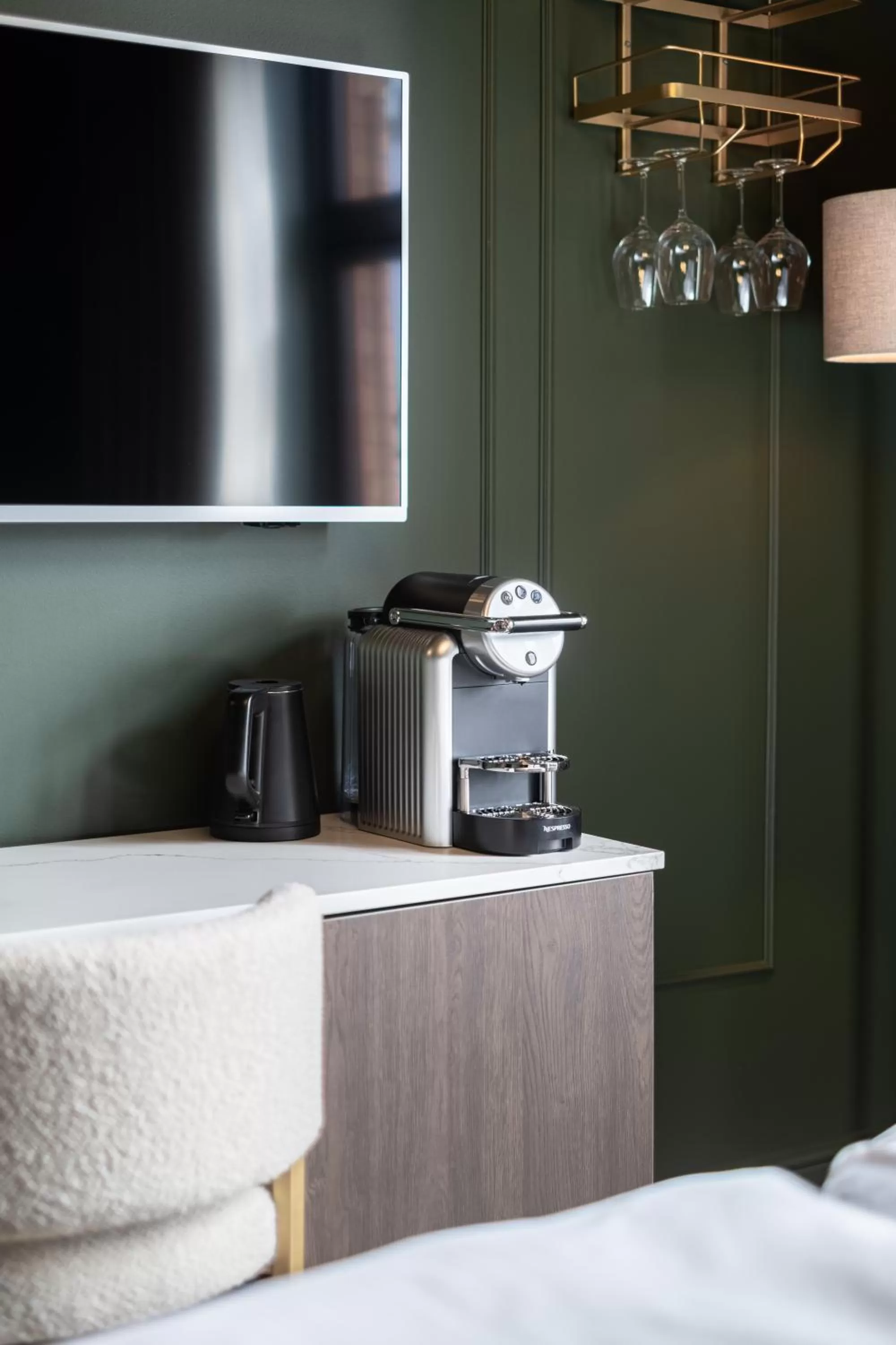 Coffee/tea facilities, Bed in The Villa