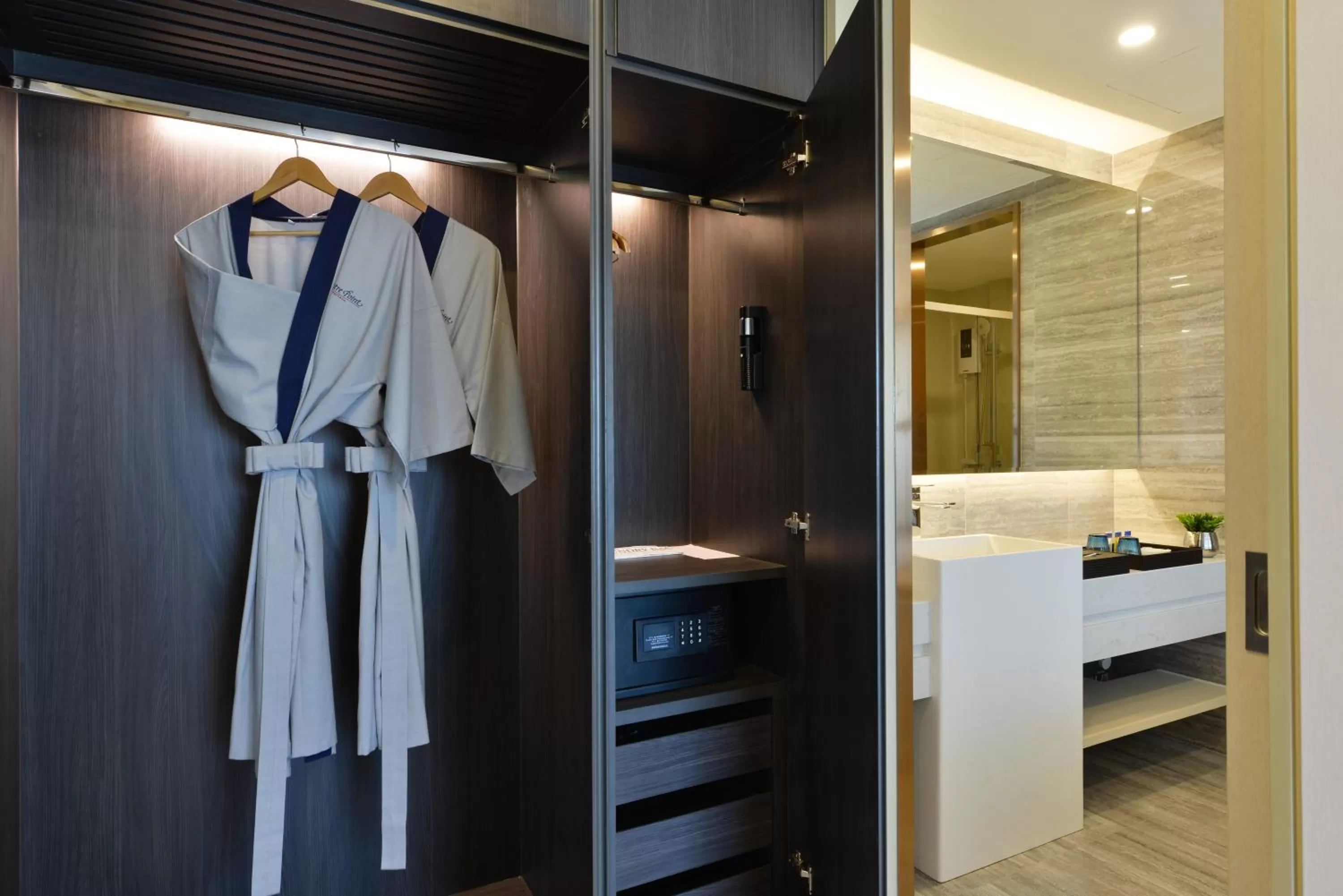 wardrobe in Centre Point Prime Hotel Pattaya