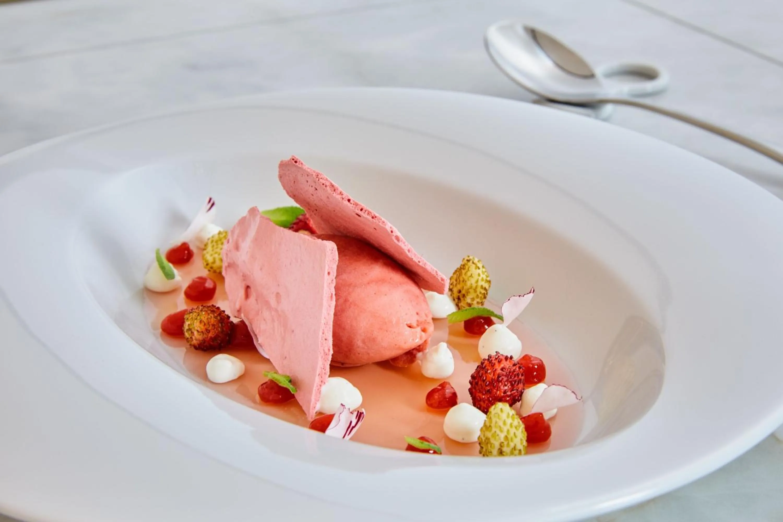 Restaurant/places to eat in JW Marriott Hotel Madrid