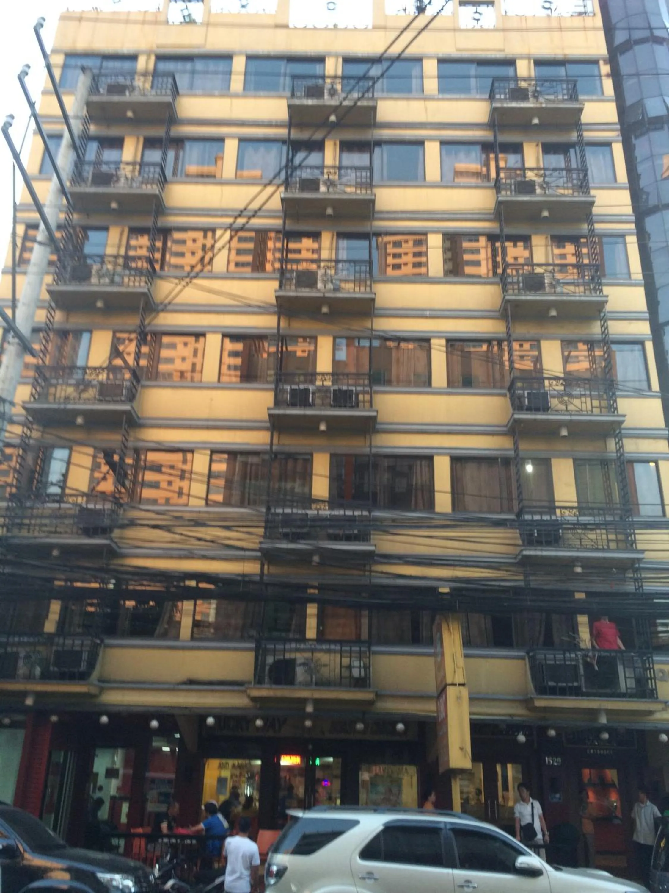 Stone House Hotel Manila