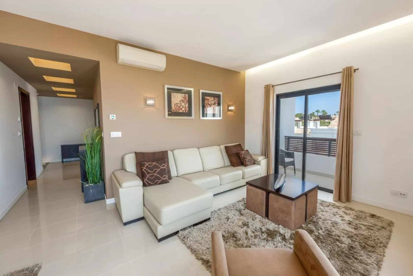 Living room in Belmar Spa & Beach Resort