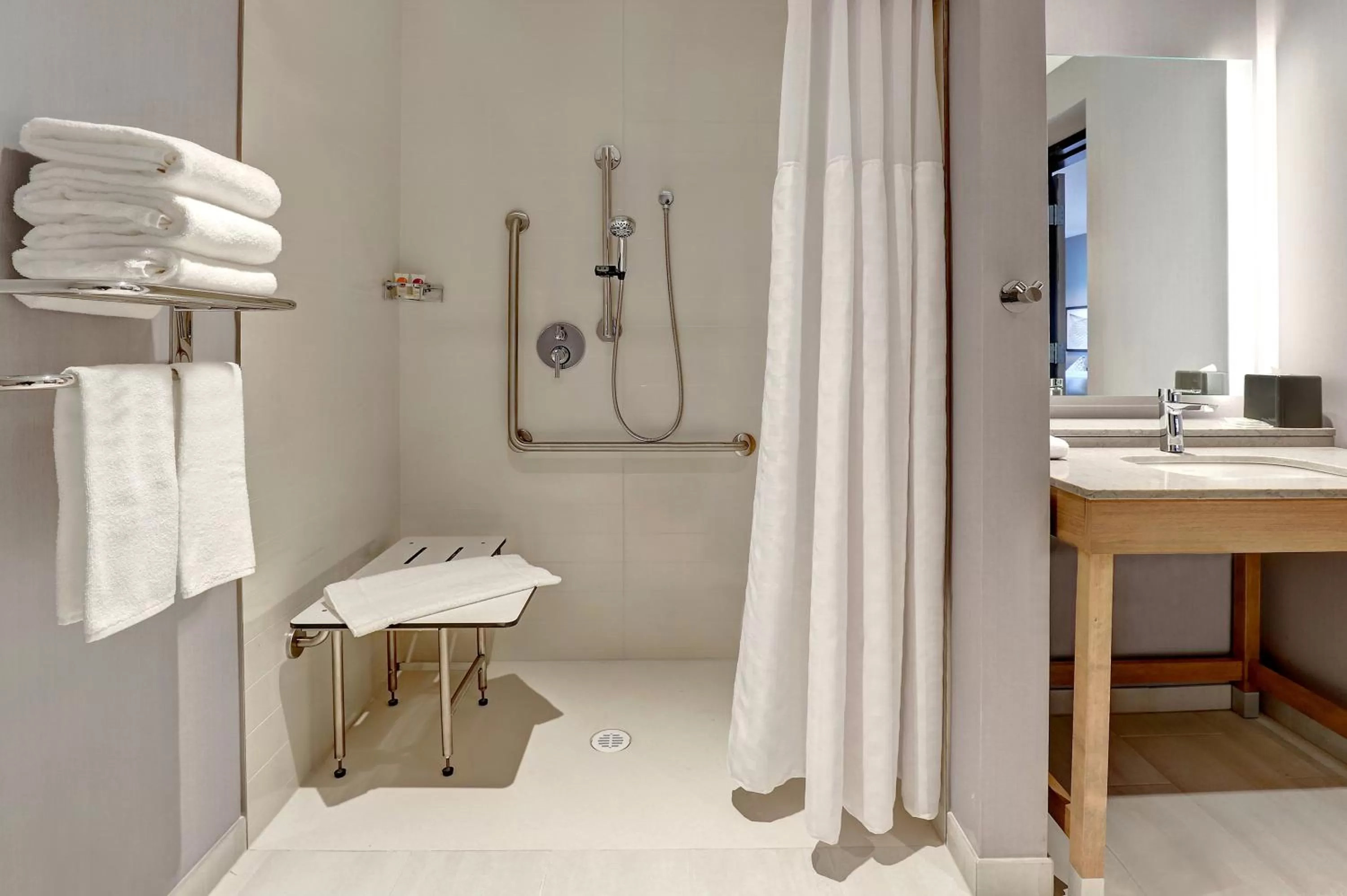 Bathroom in Hyatt Place Prince George