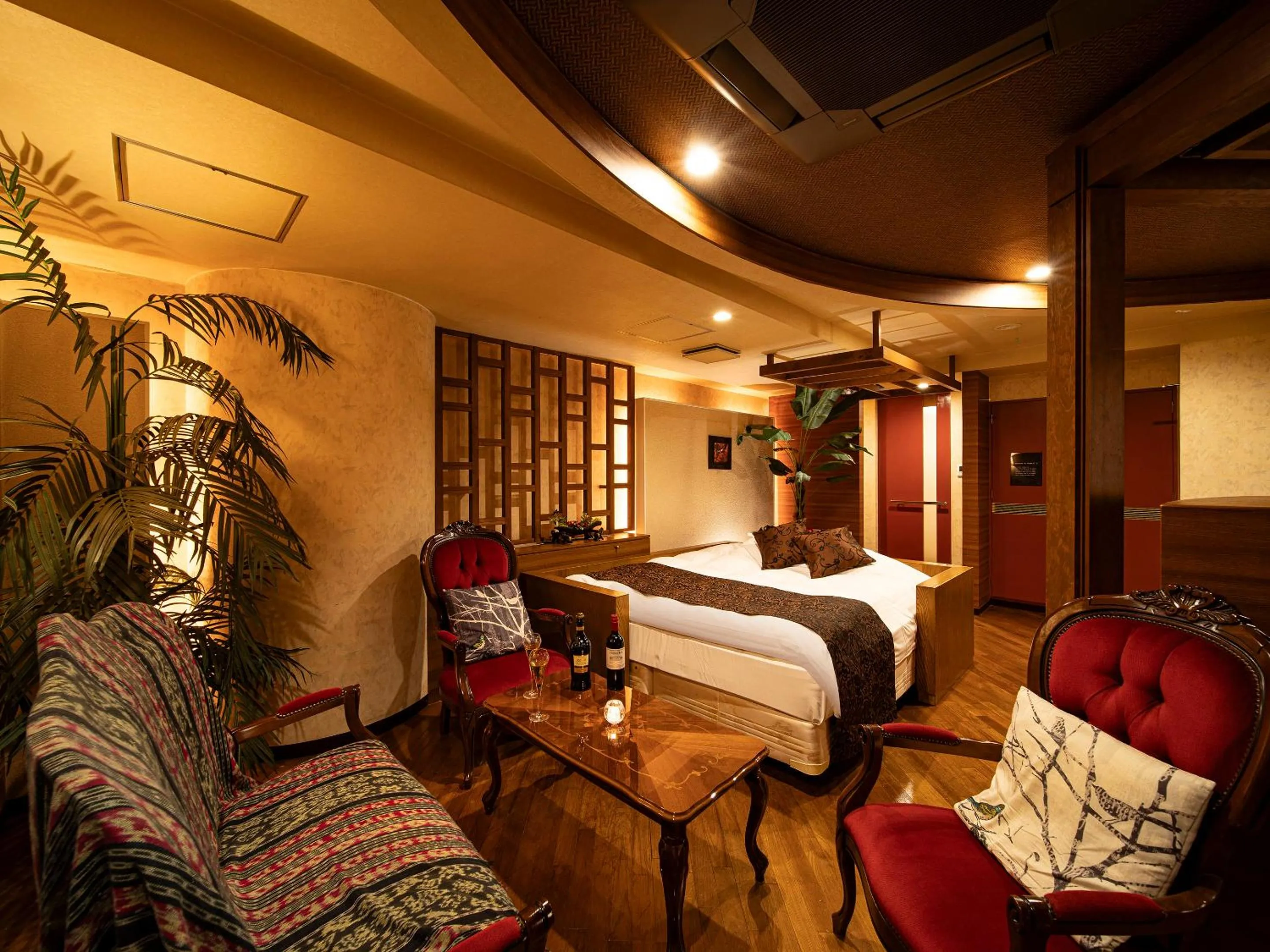 Photo of the whole room, Bed in HOTEL U's Kouroen