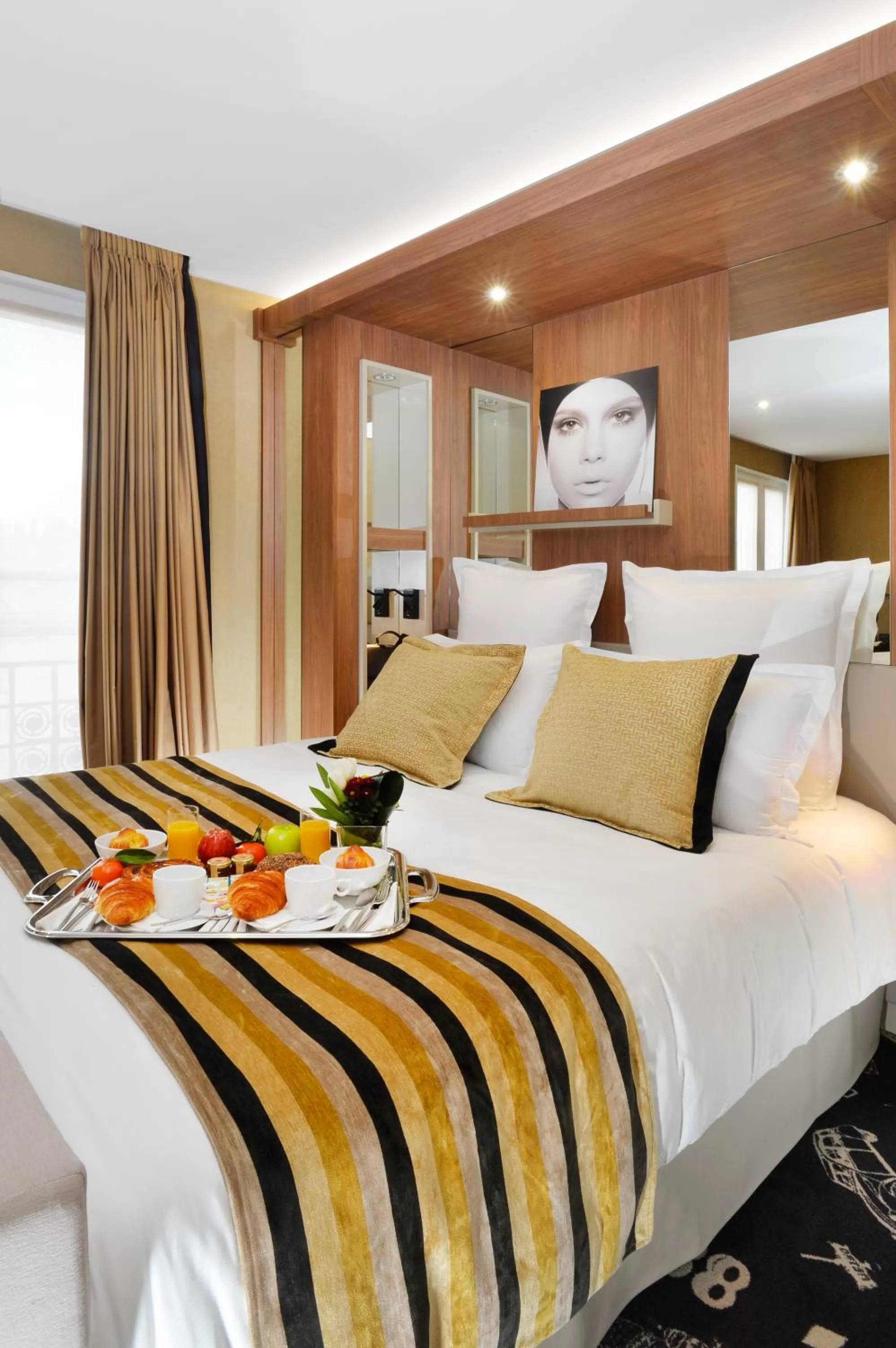 Superior Double Room in Hotel le 18 Paris