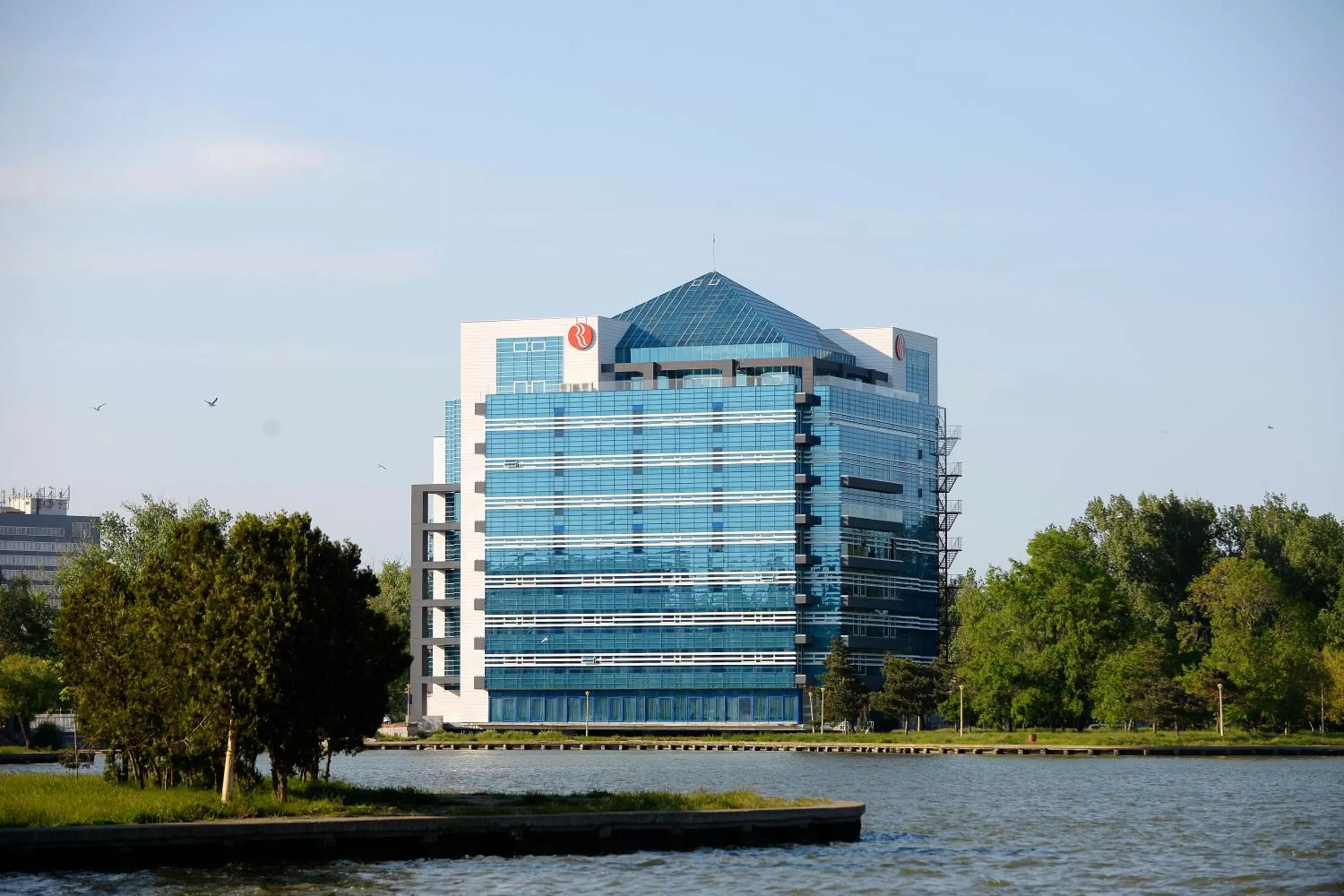 Facade/entrance in Ramada by Wyndham Constanta