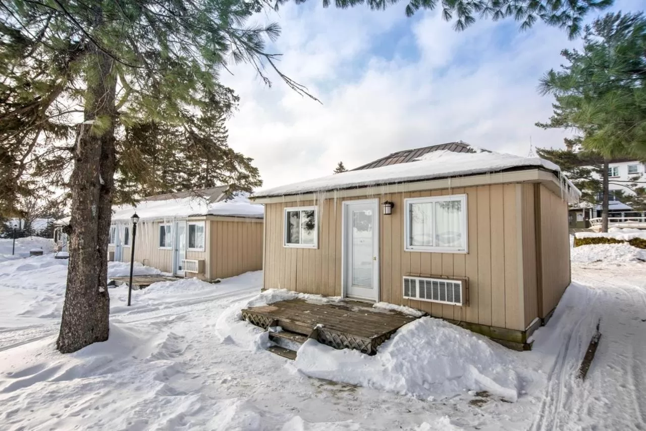 Property building in Caswell Resort