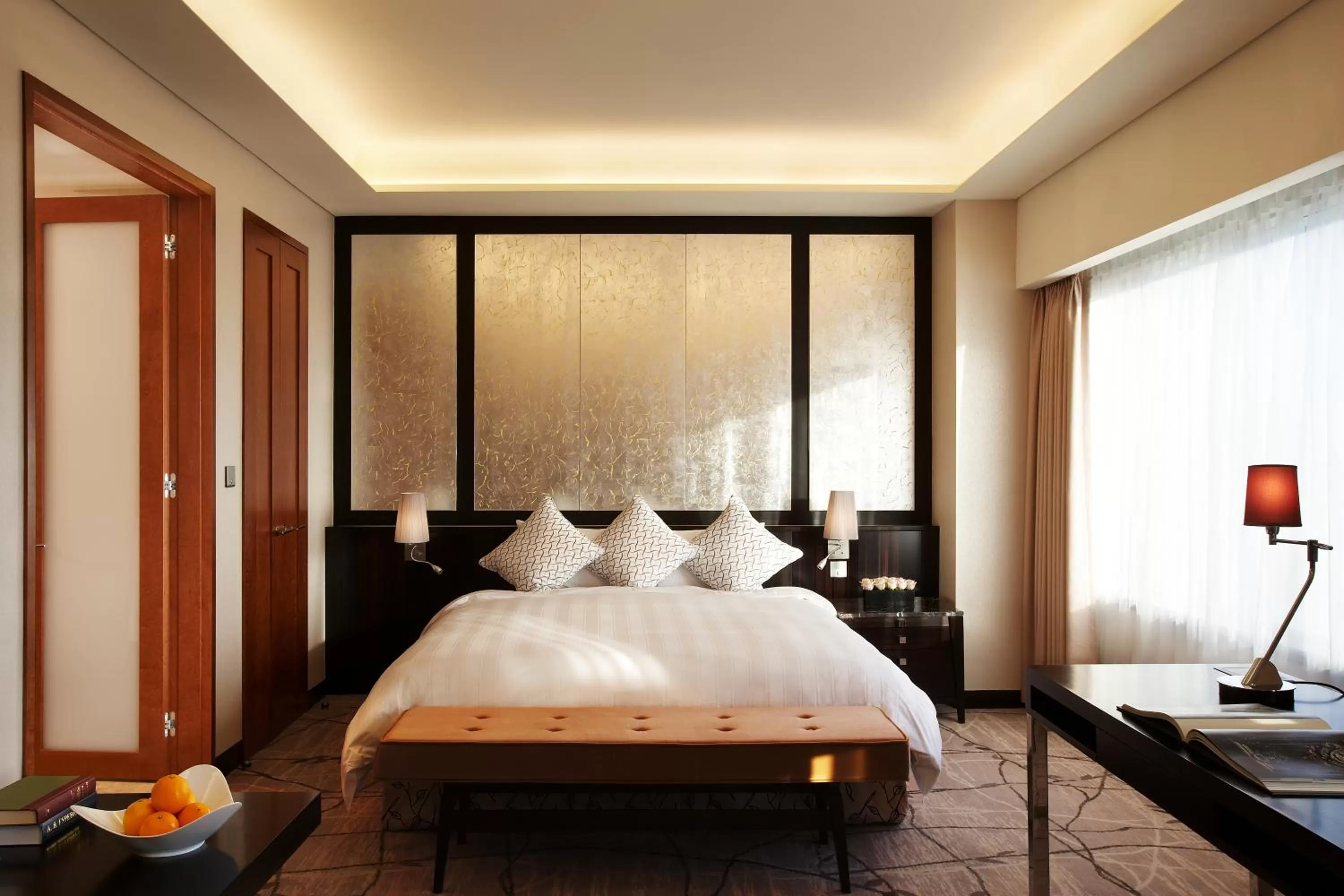 Bedroom, Bed in Lotte Hotel Seoul