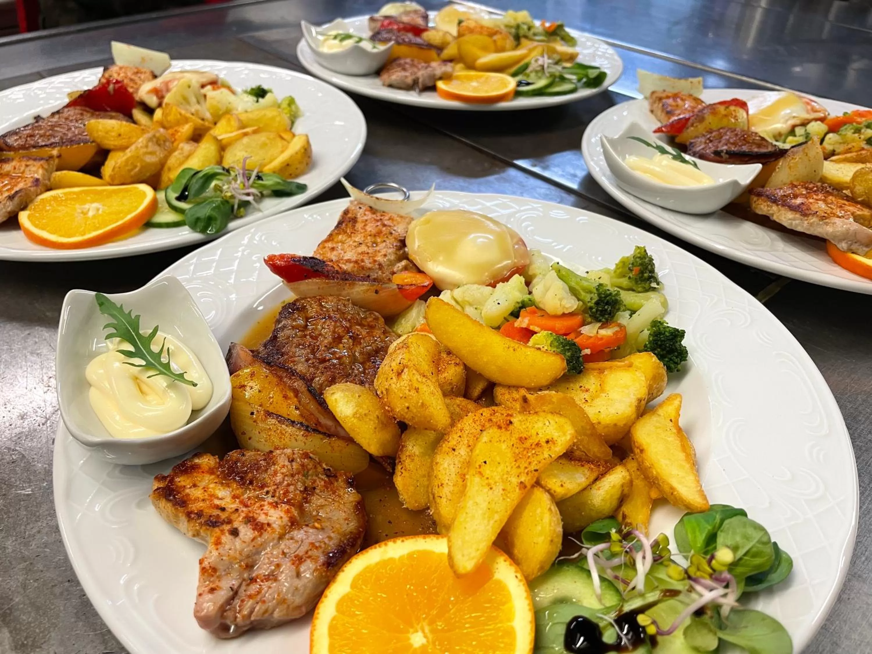 Food in Hotel Marienhof- Erstes Motorradhotel in Fliess!