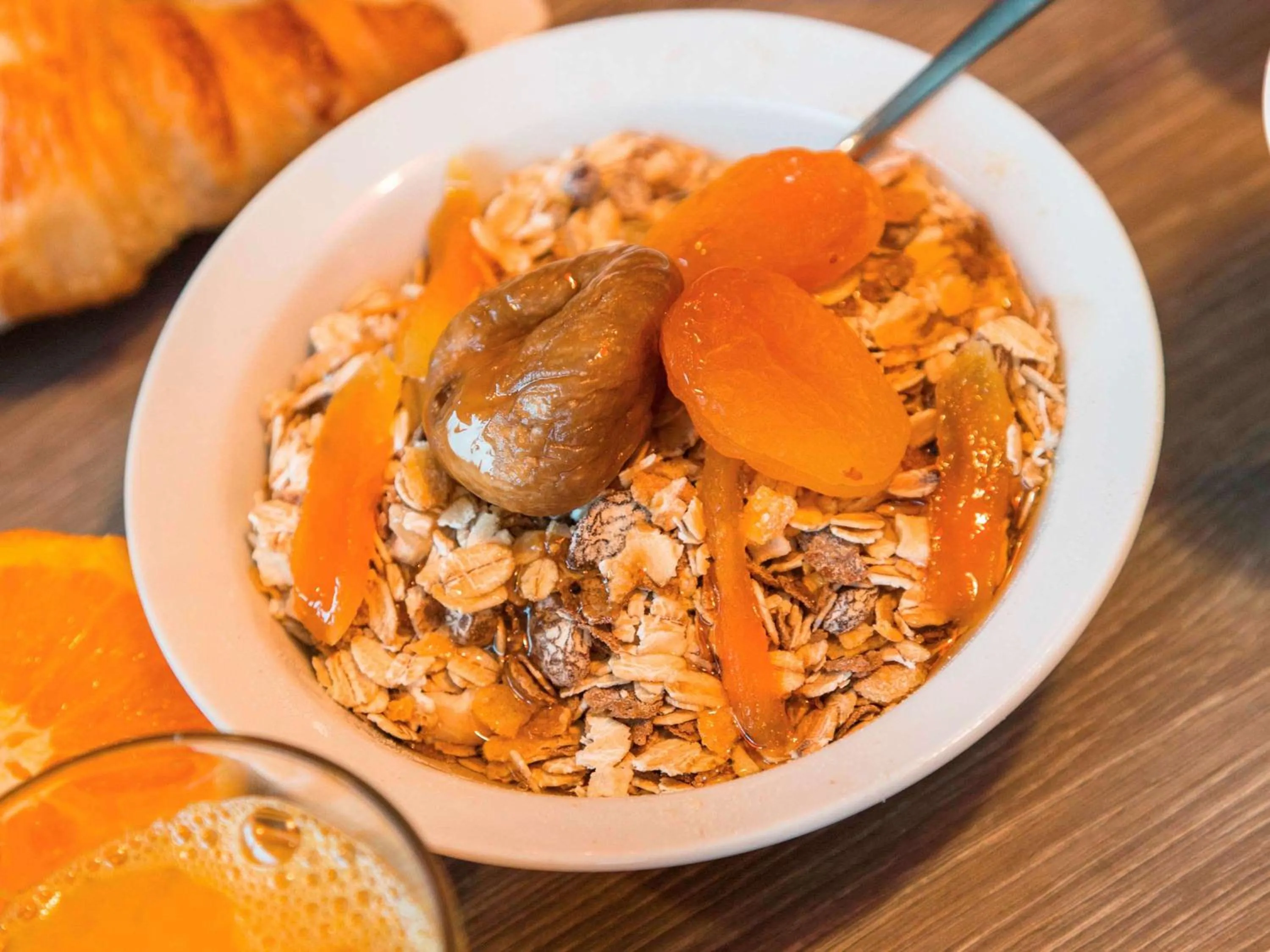 Restaurant/places to eat in ibis Styles Vierzon