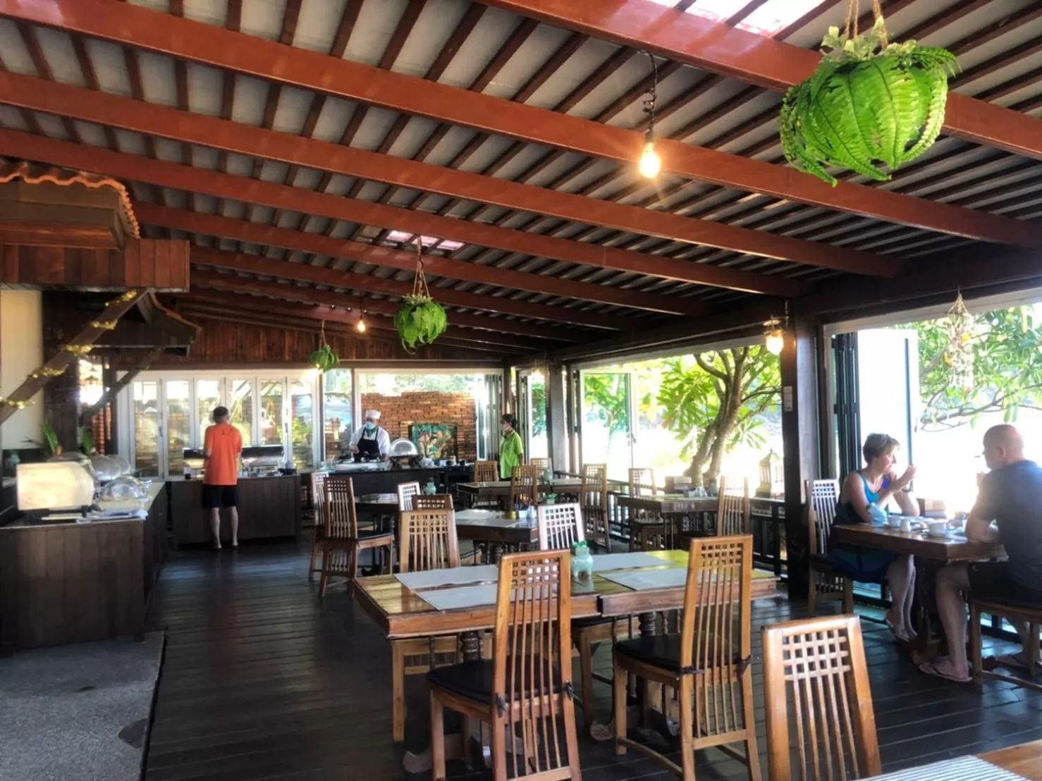 Restaurant/places to eat in Khaolak Palm Beach Resort