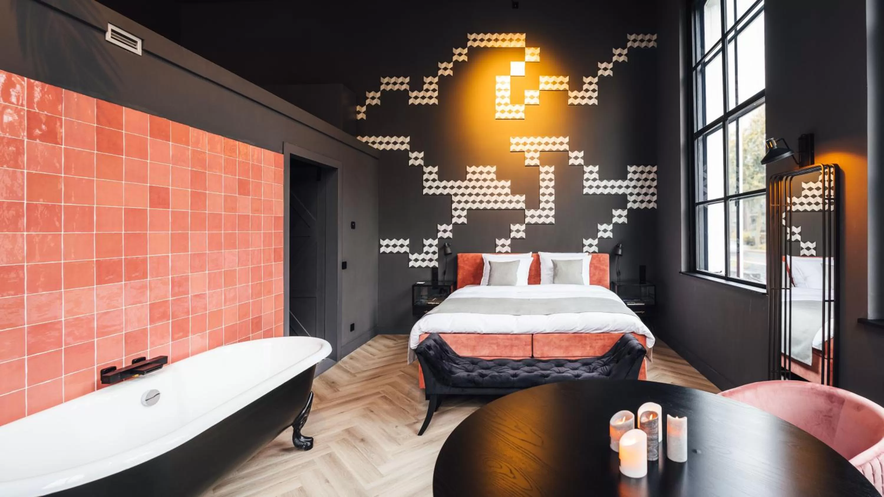 Bath in Oldschool Hotel