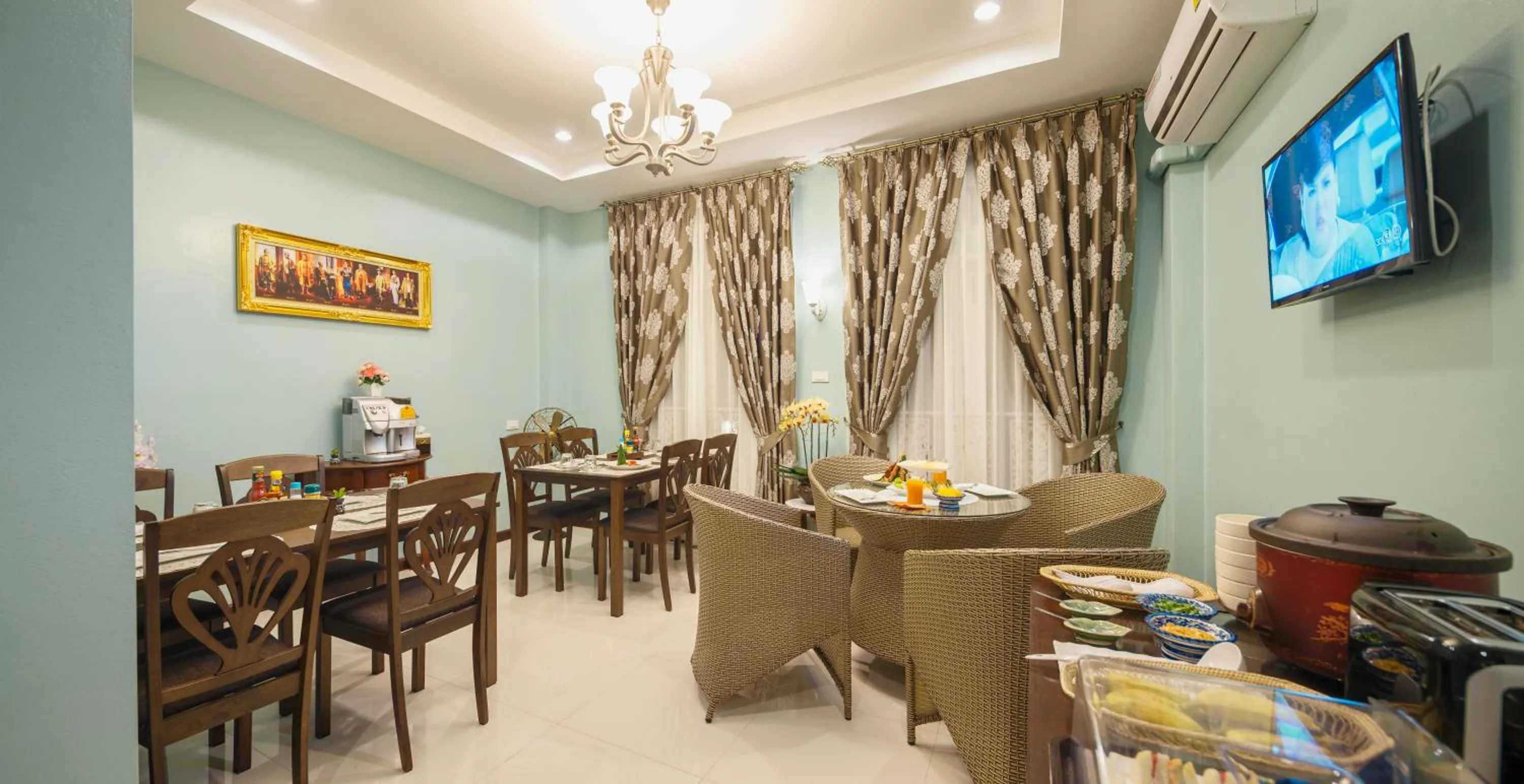 TV and multimedia in The Velvet Orchid