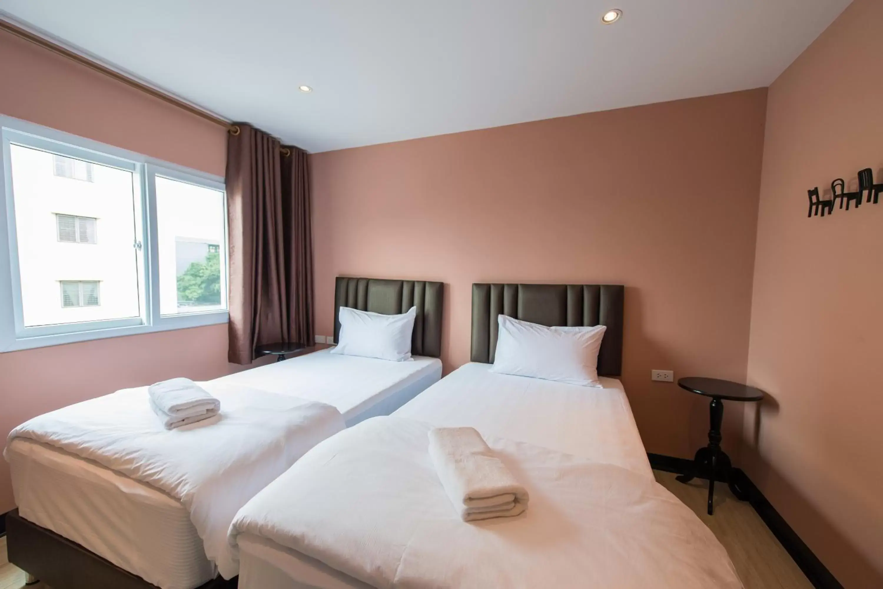 Standard Twin Room in Let's Zzz Bangkok Standard Twin Room in Let's Zzz Bangkok