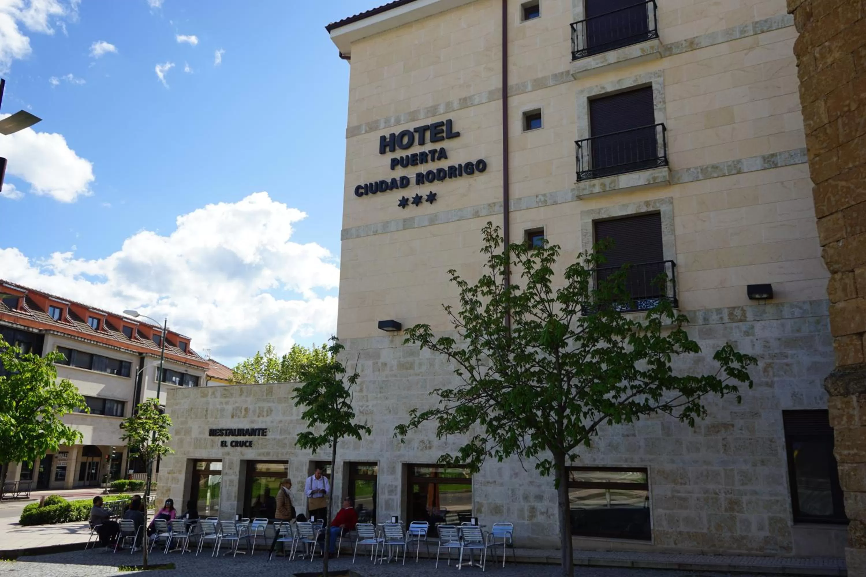 Facade/entrance in Hotel Puerta Ciudad Rodrigo