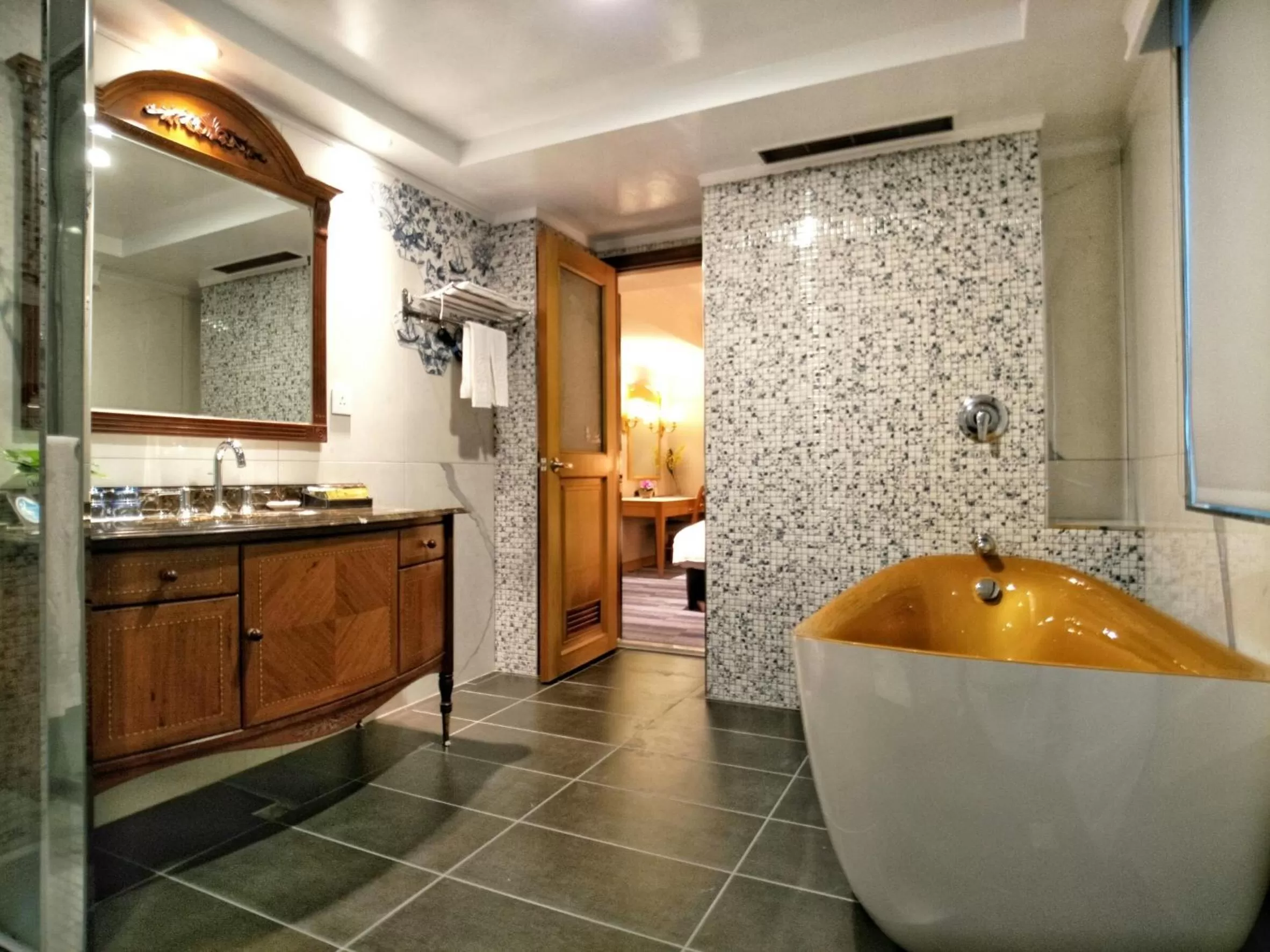 Bathroom in Beauty Hotels - Star Beauty Resort