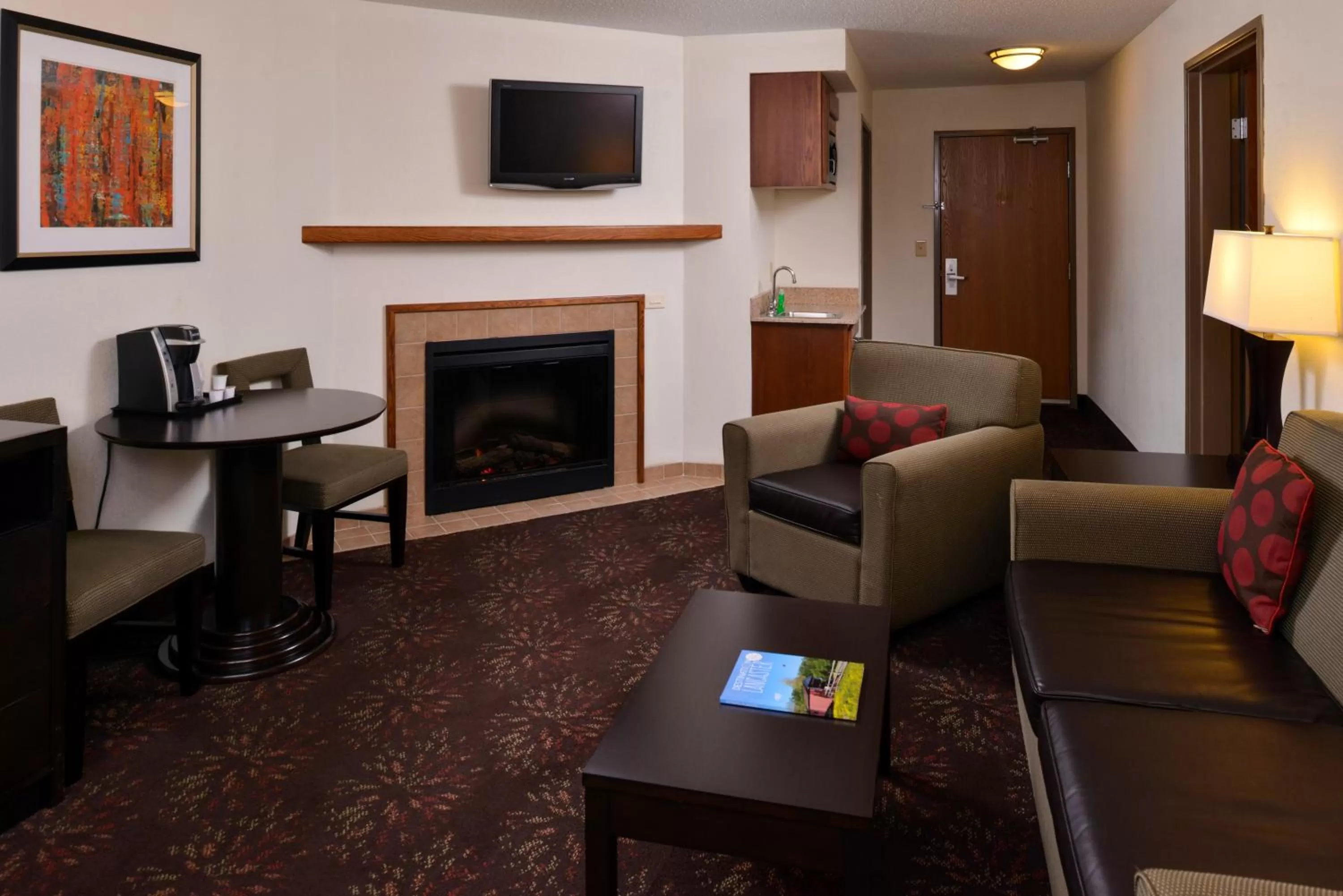 Photo of the whole room in Holiday Inn Express Hotel & Suites Lancaster-Lititz by IHG