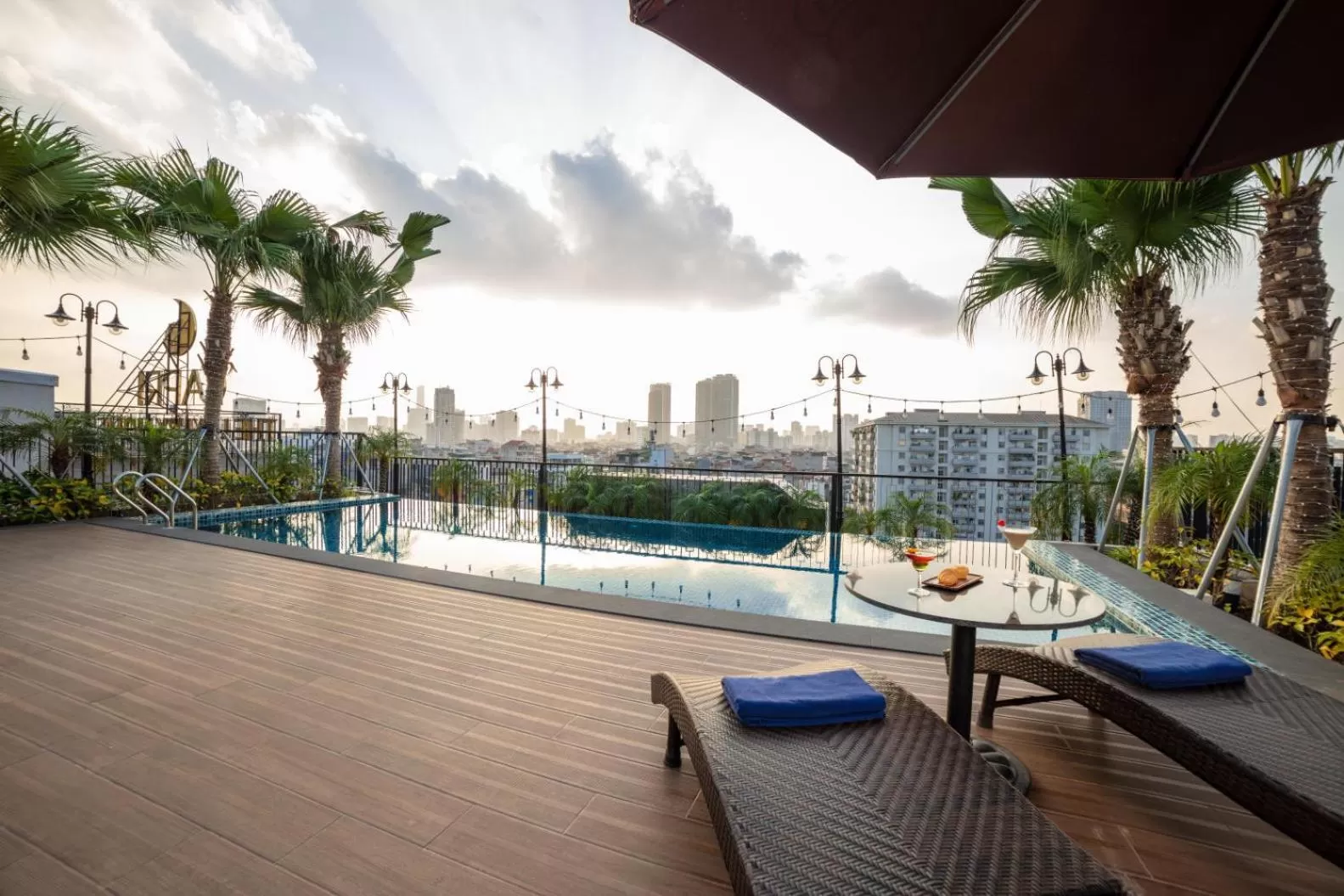 Patio in FTE Ba Dinh Hotel