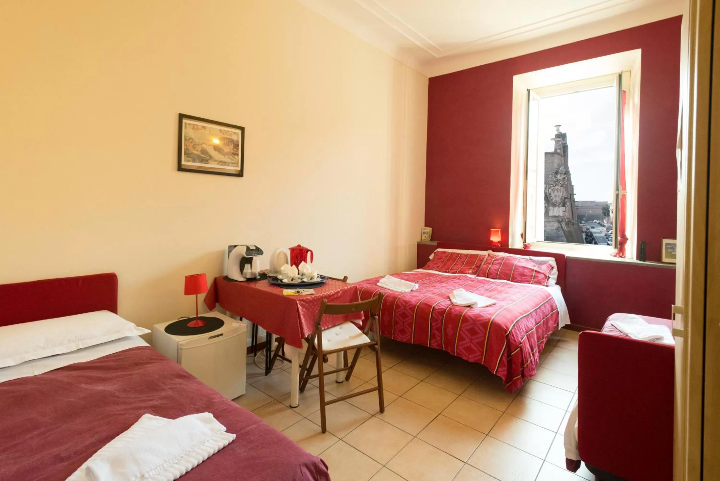 Photo of the whole room, Bed in Quo Vadis Roma 2