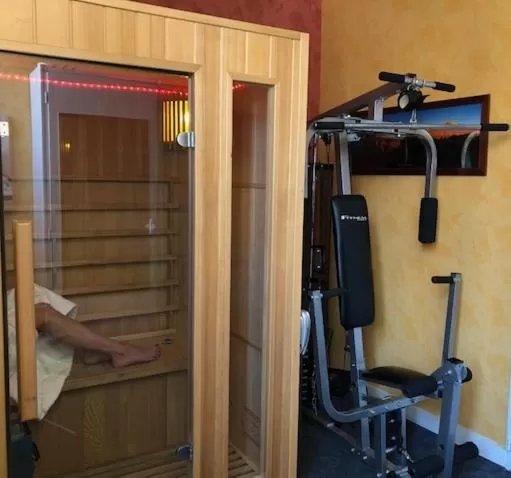 Fitness centre/facilities in Hôtel La Croix Blanche