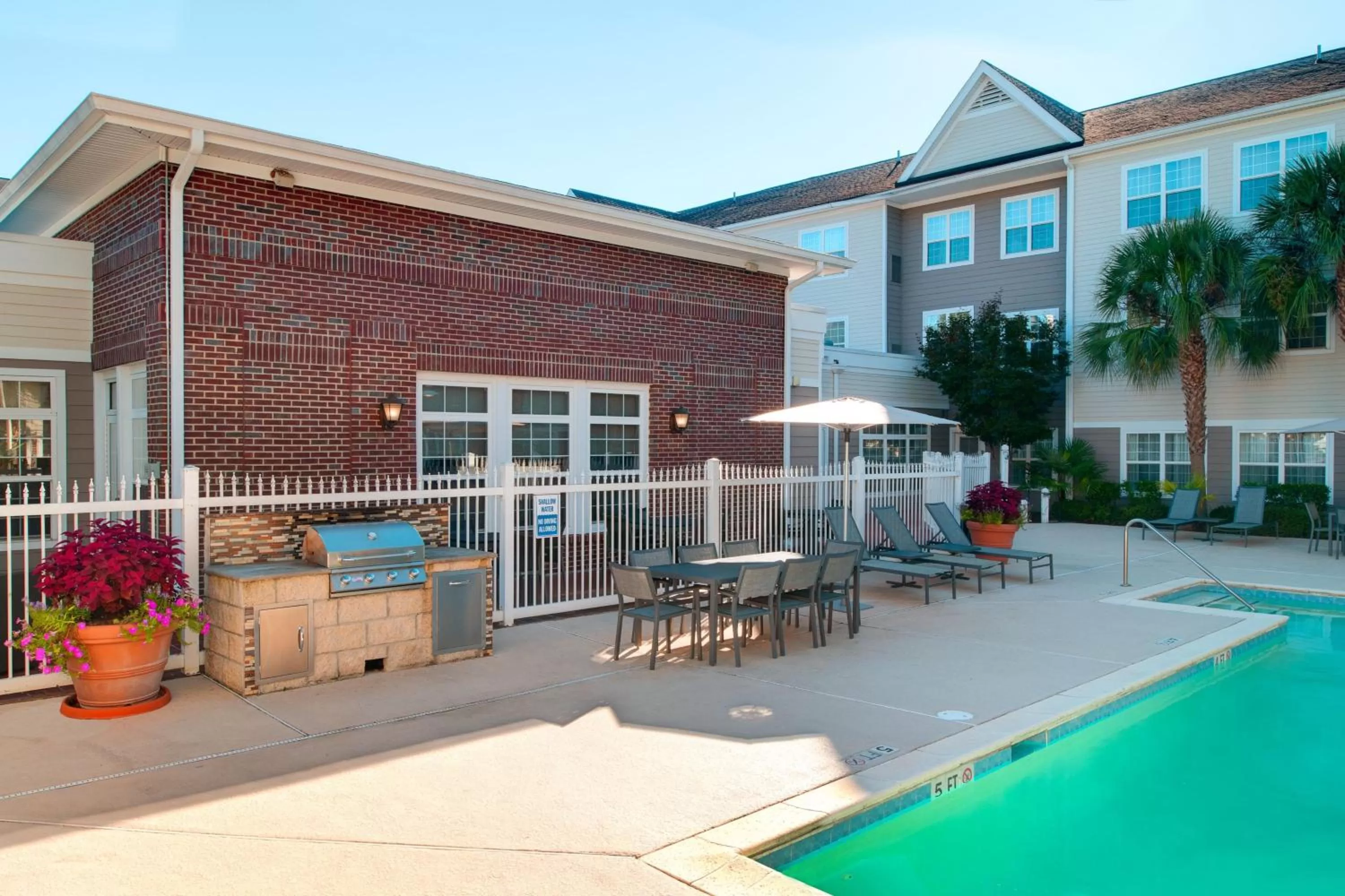 Swimming pool in Residence Inn Columbia Northeast/Fort Jackson Area