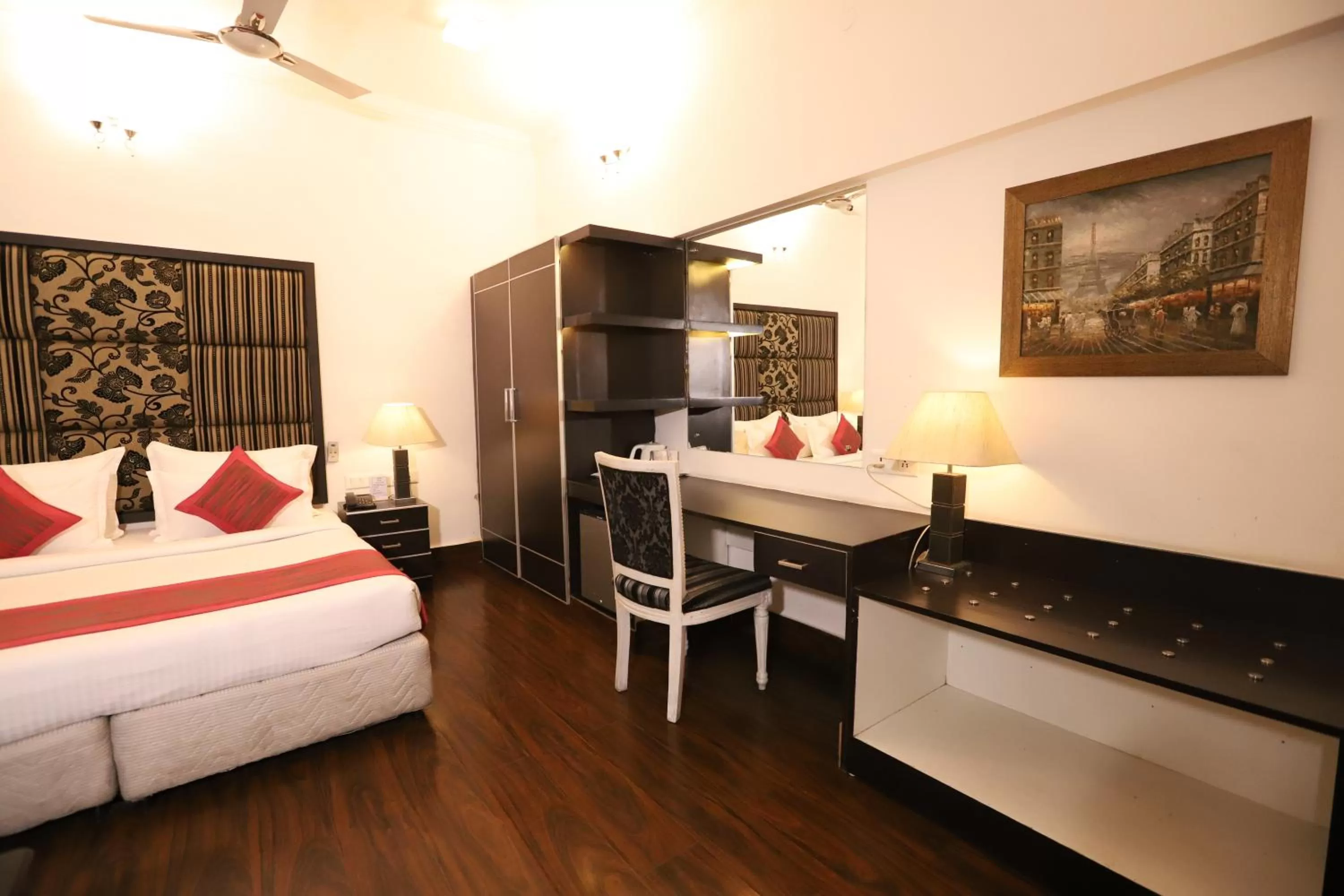 Bed in Hotel Capitol Hills - Greater Kailash Delhi