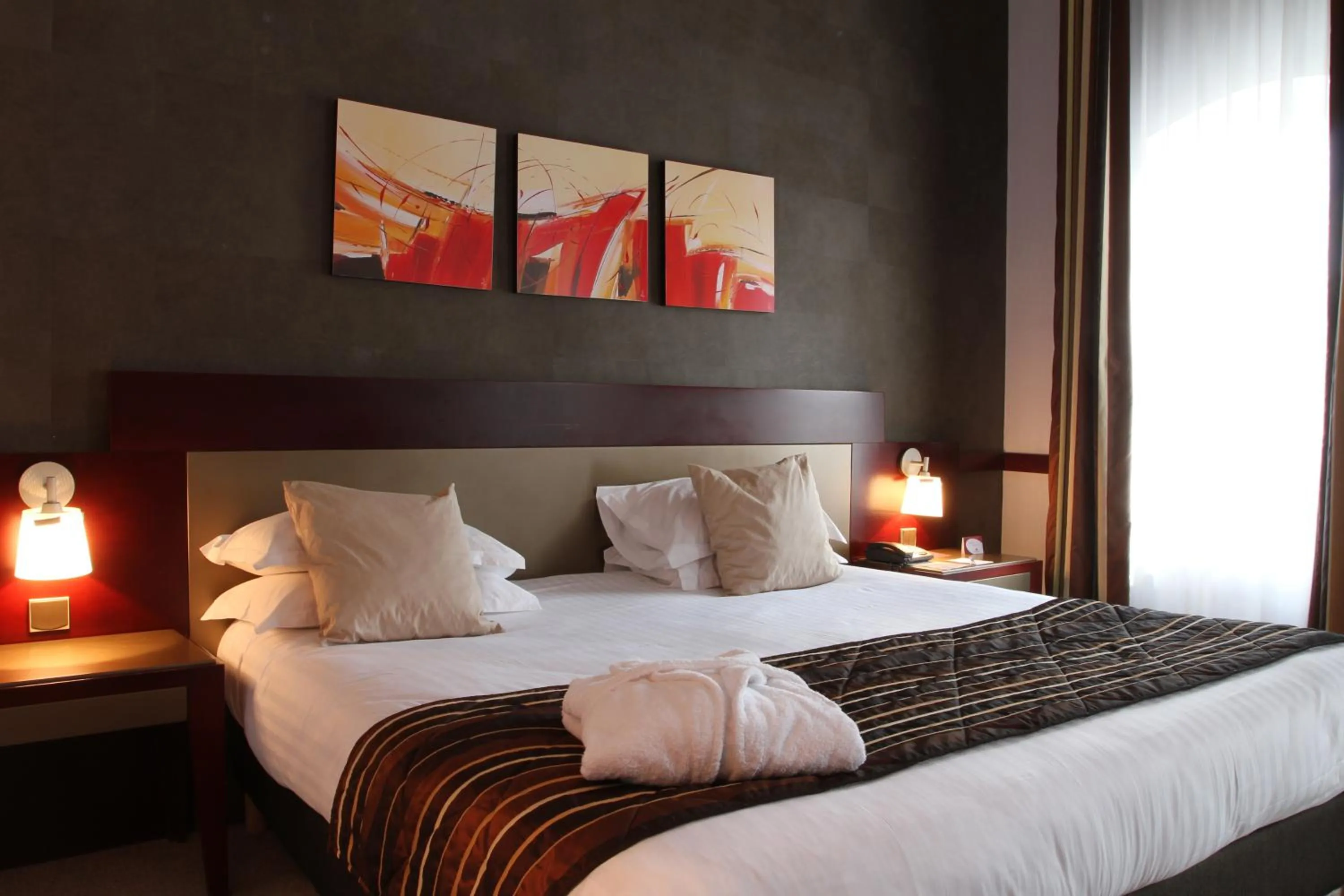 Bed in Alliance Lille - Couvent Des Minimes