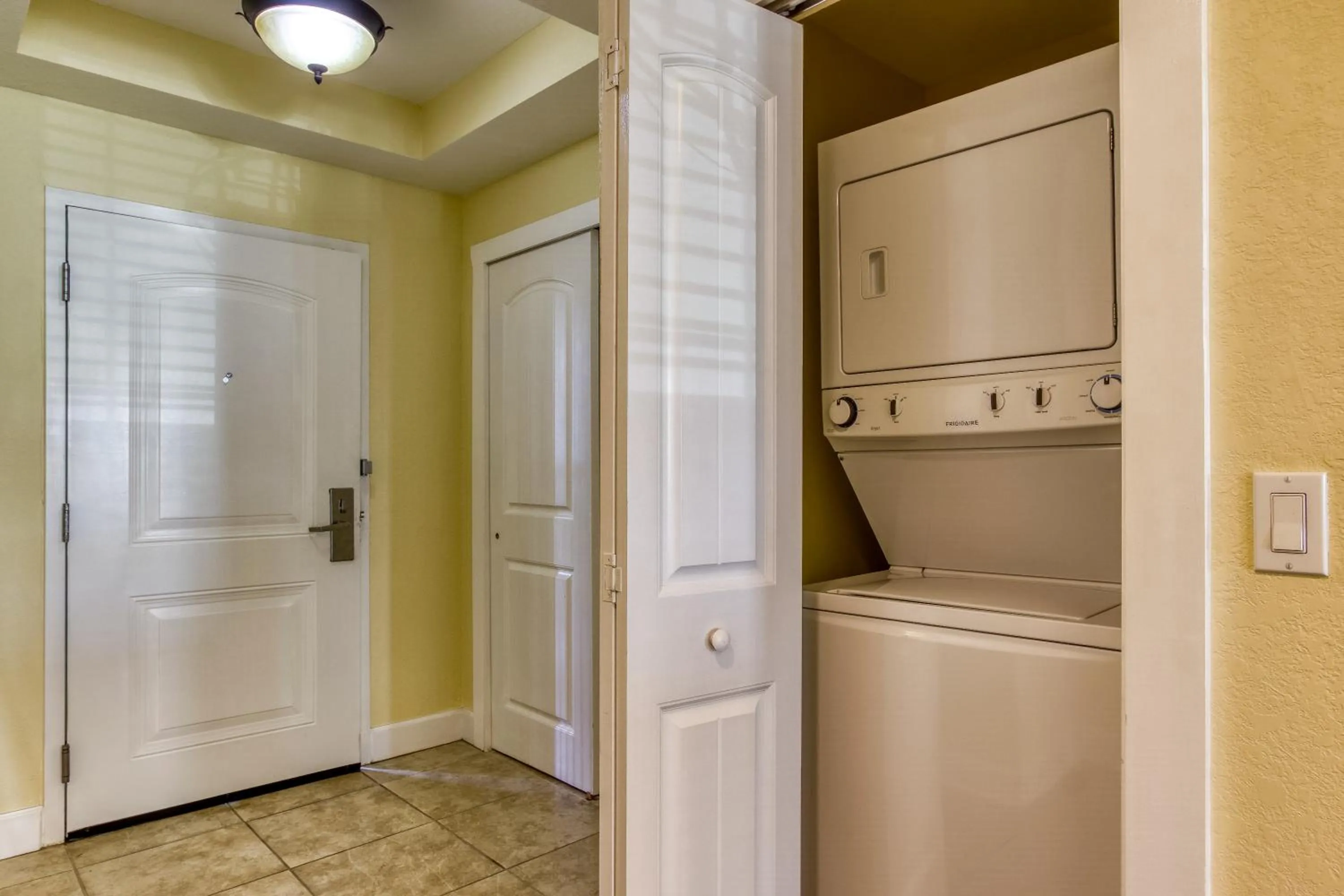 laundry in New Hotel Collection Harbourside