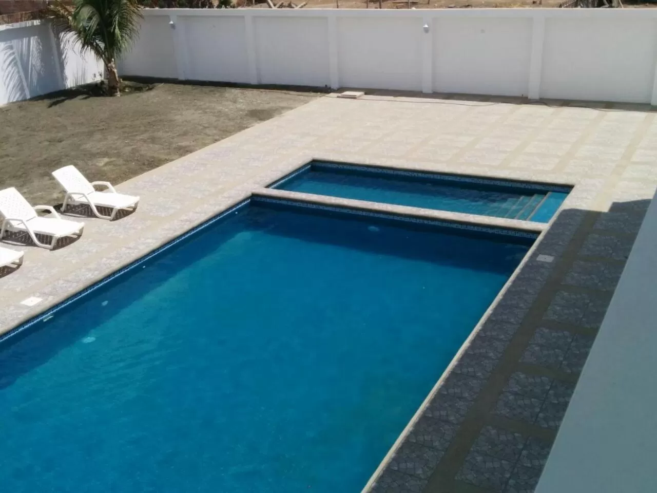 Pool view in Manta Airport Hotel