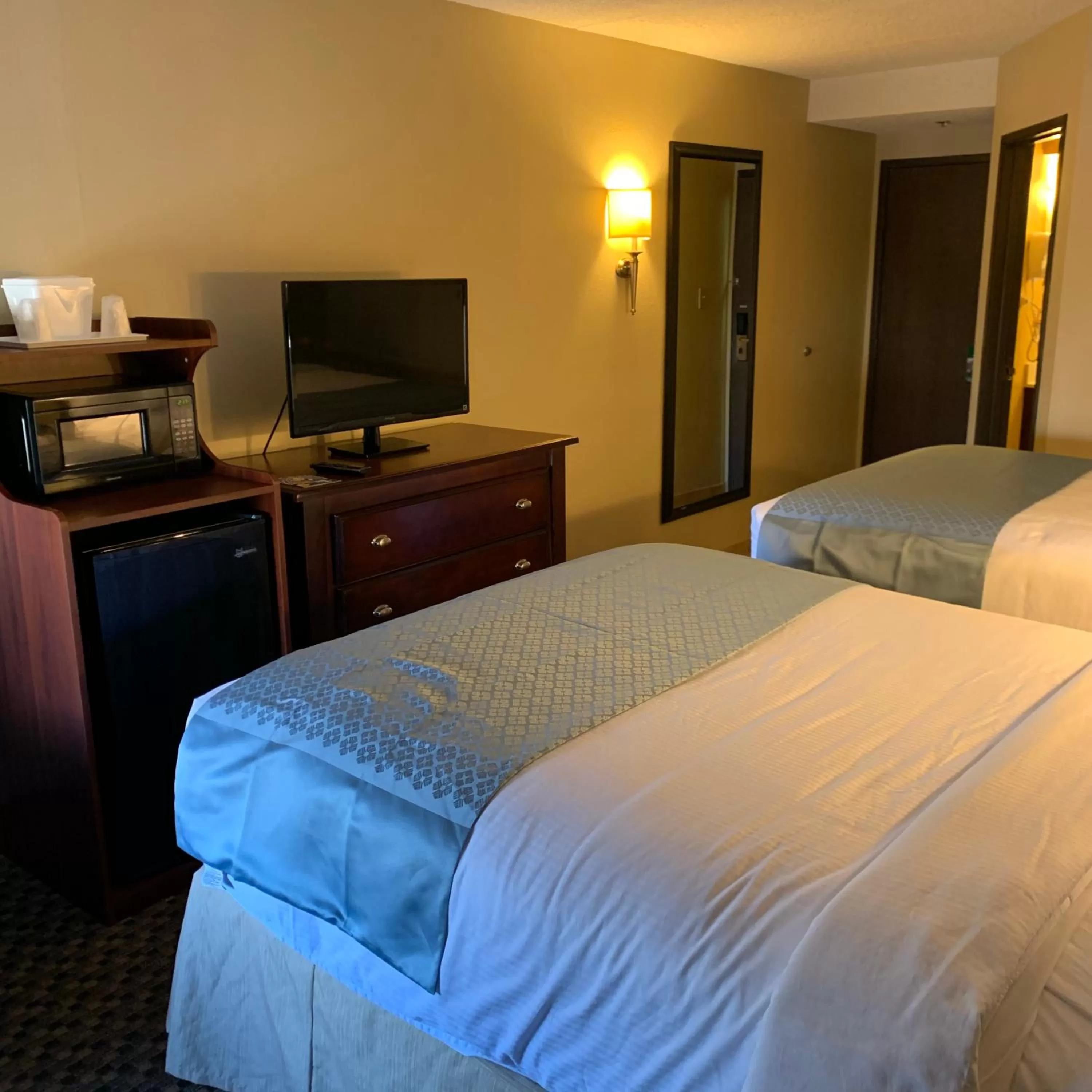 Double Room with Two Double Beds - Non-Smoking in Spark by Hilton Colorado Springs I 25 Central