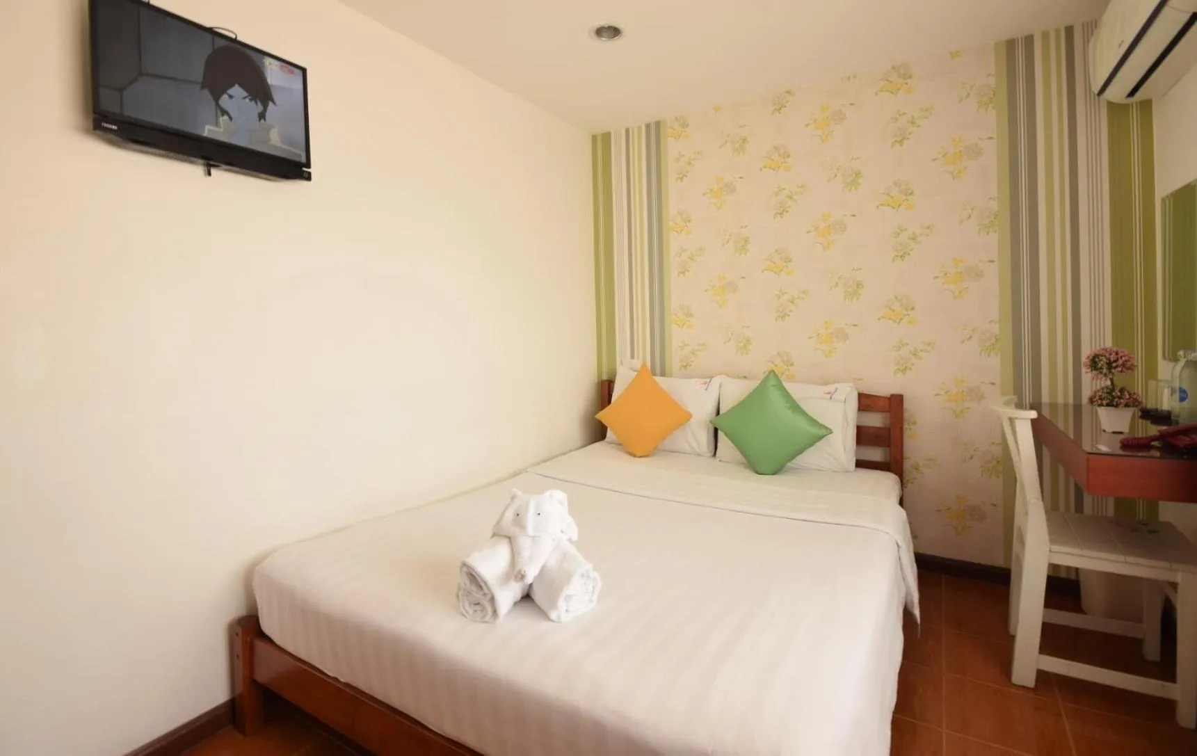 Bed in Blissotel Ratchada