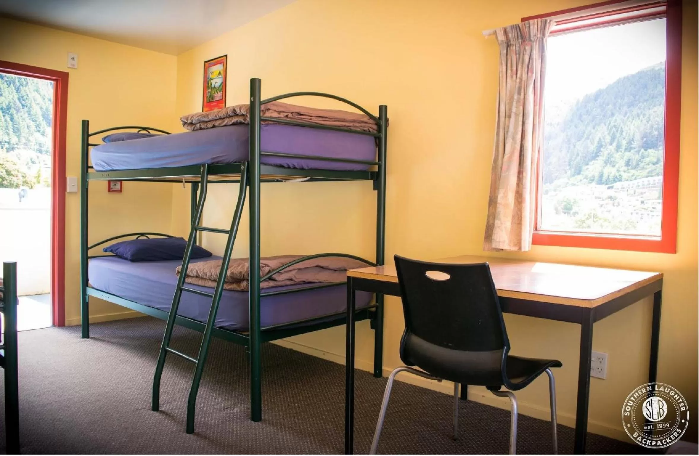 bunk bed in Southern Laughter Backpackers