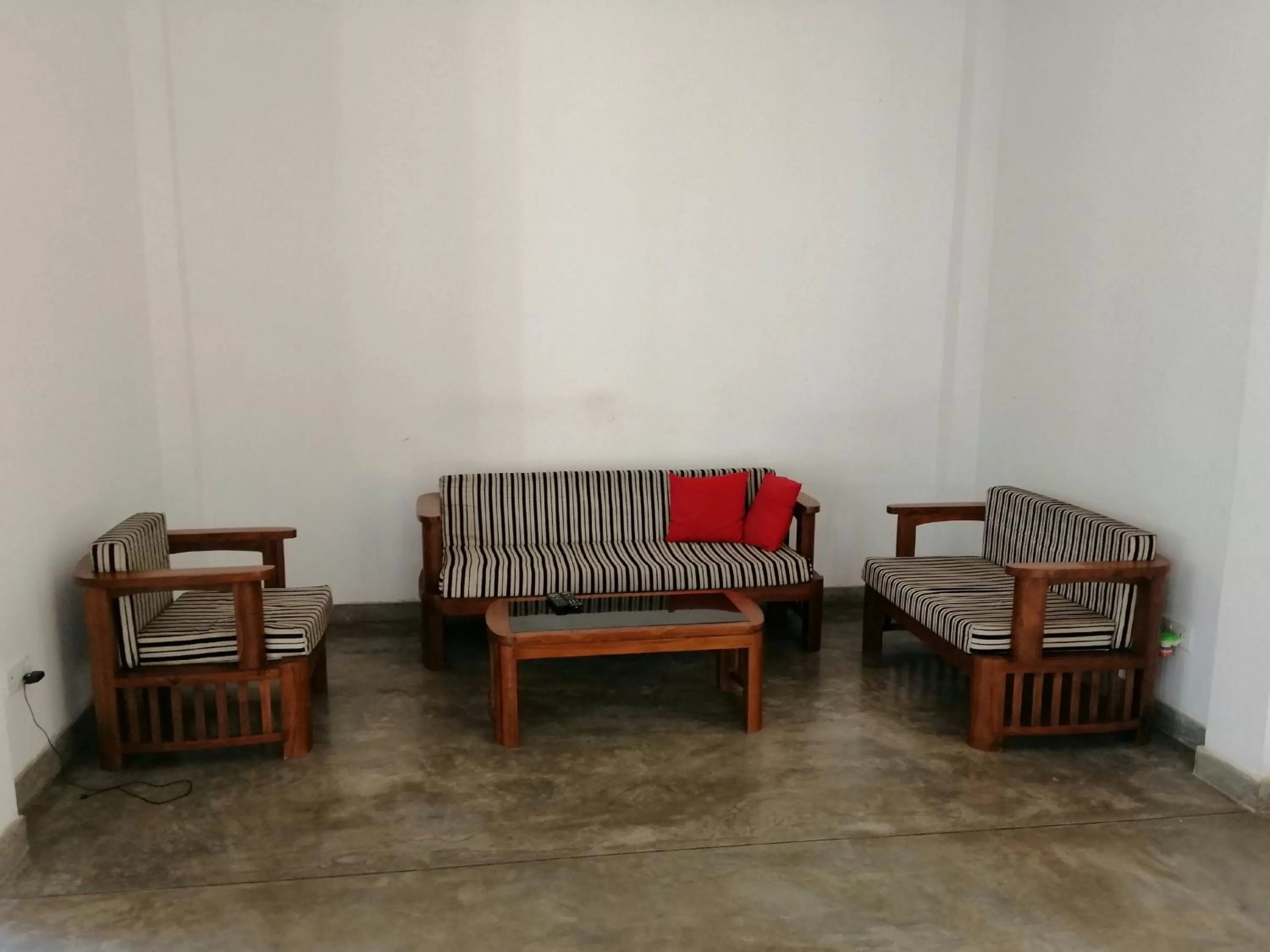 Living room in Green Almond Hotel