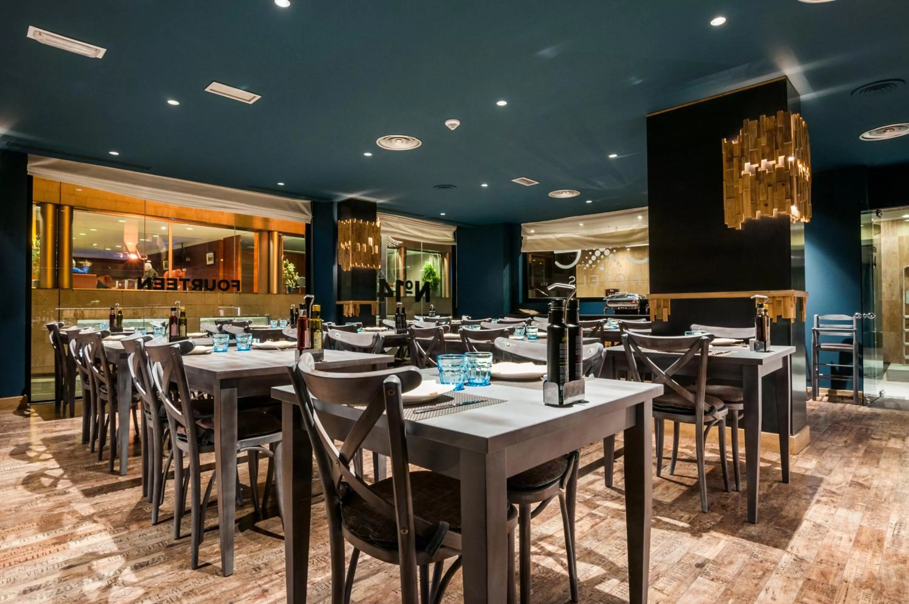 Restaurant/places to eat in Exe Prisma