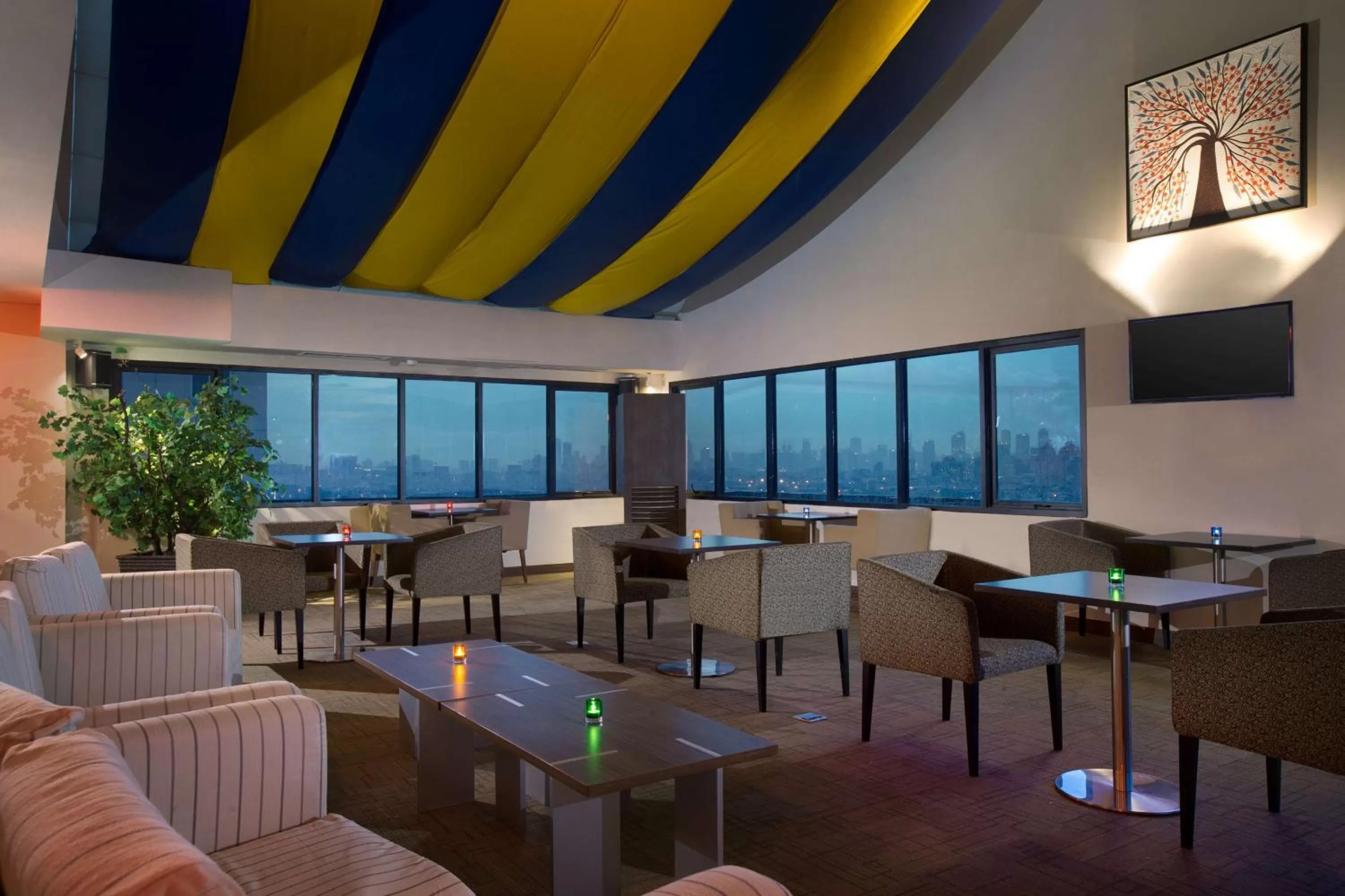 Lounge or bar in BW Kemayoran Hotel & Convention Powered by Archipelago