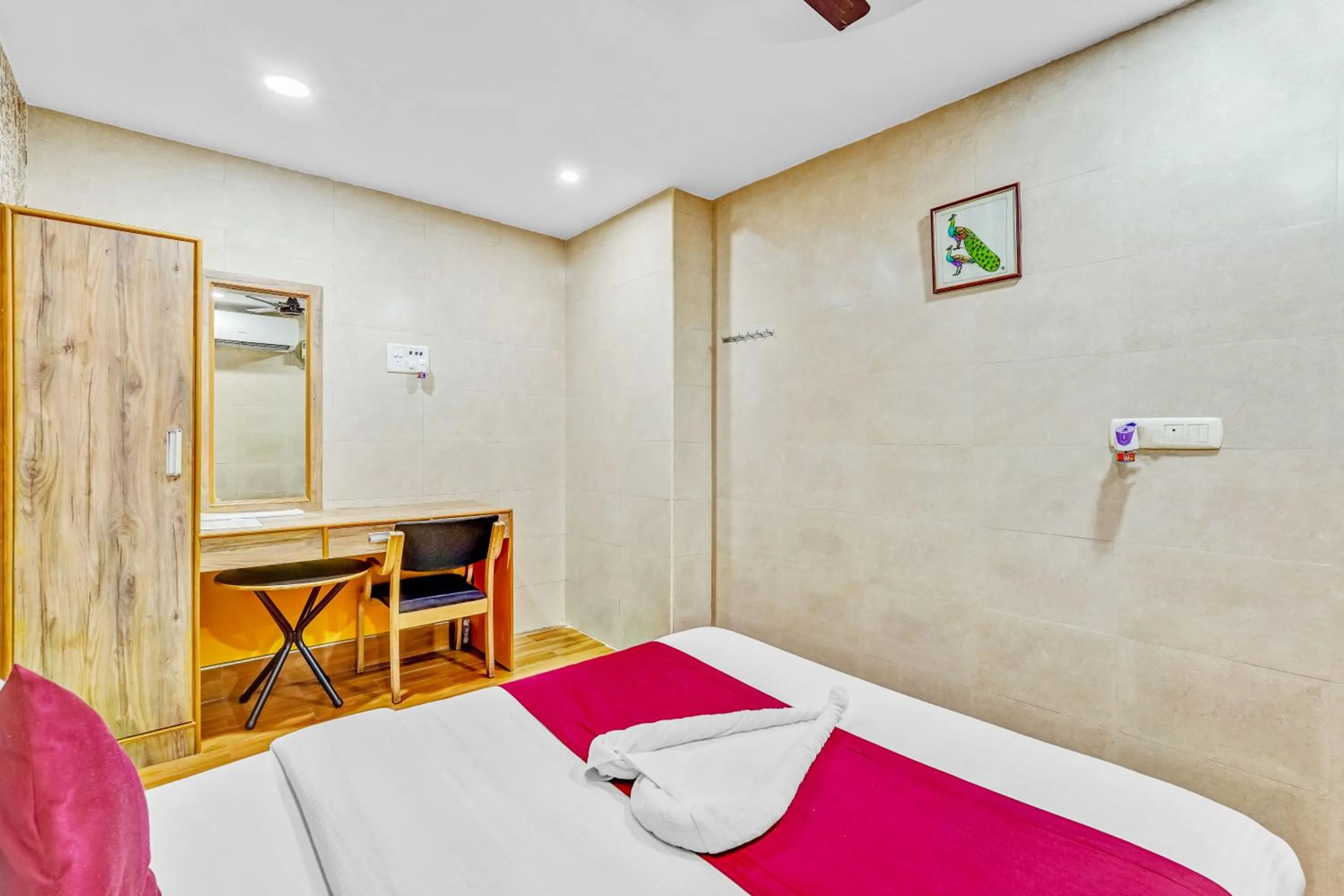 Property building, Bed in Season 4 Residences - Teynampet Near Apollo Hospital ,Balaji Dental, US Consulate