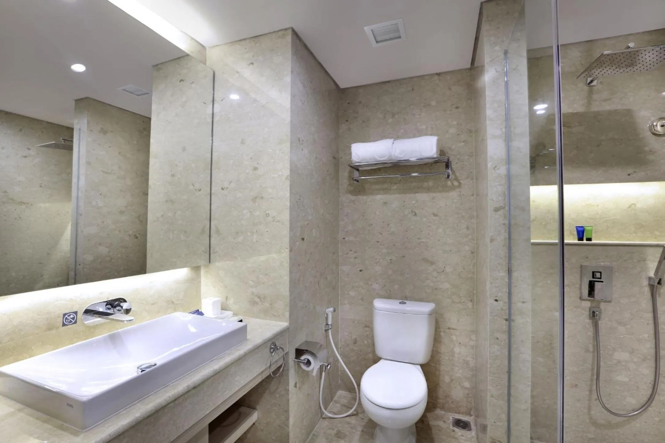 Bathroom in Aston Kartika Grogol Hotel & Conference Center