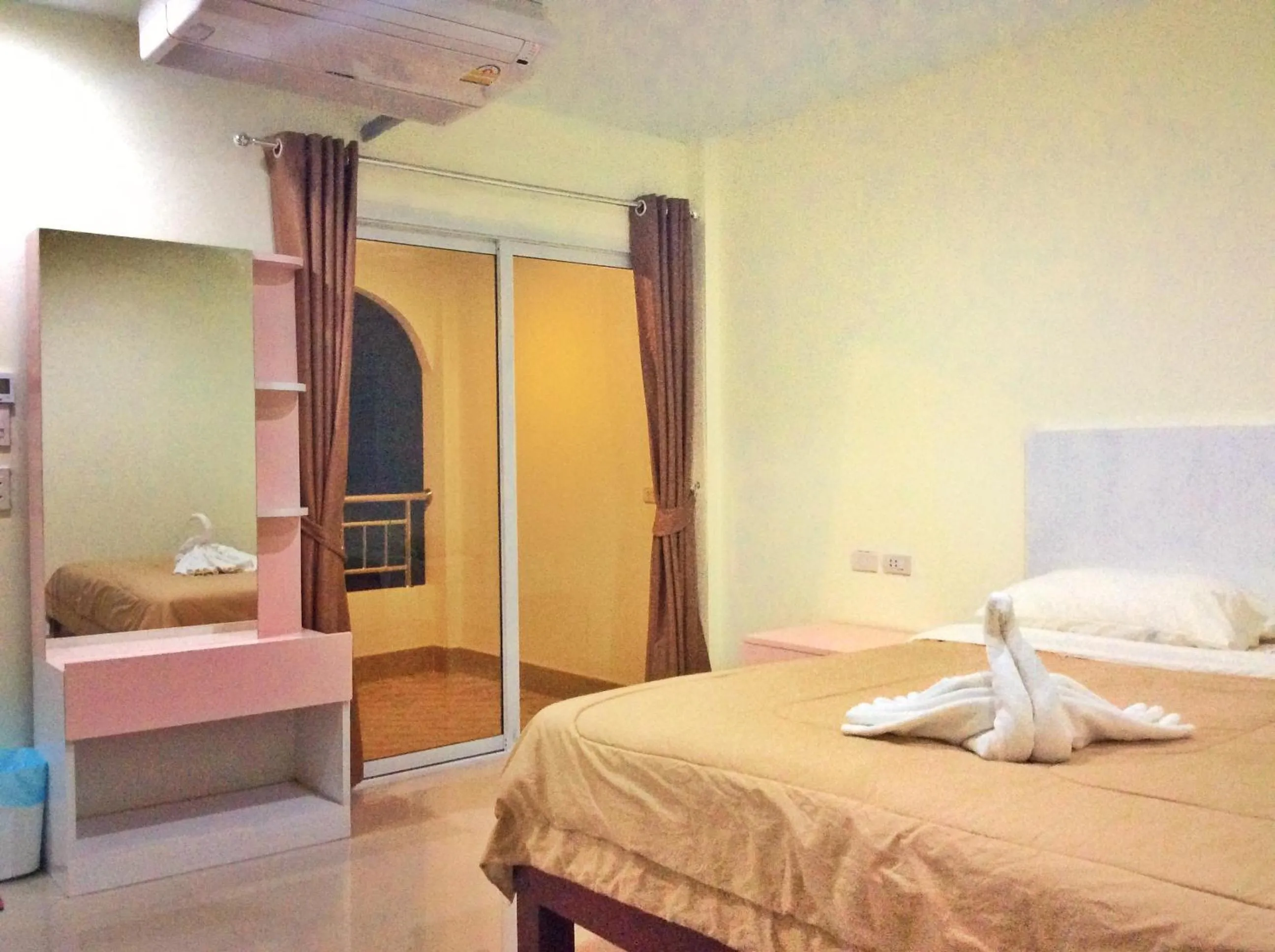 Photo of the whole room, Bed in Smile Residence