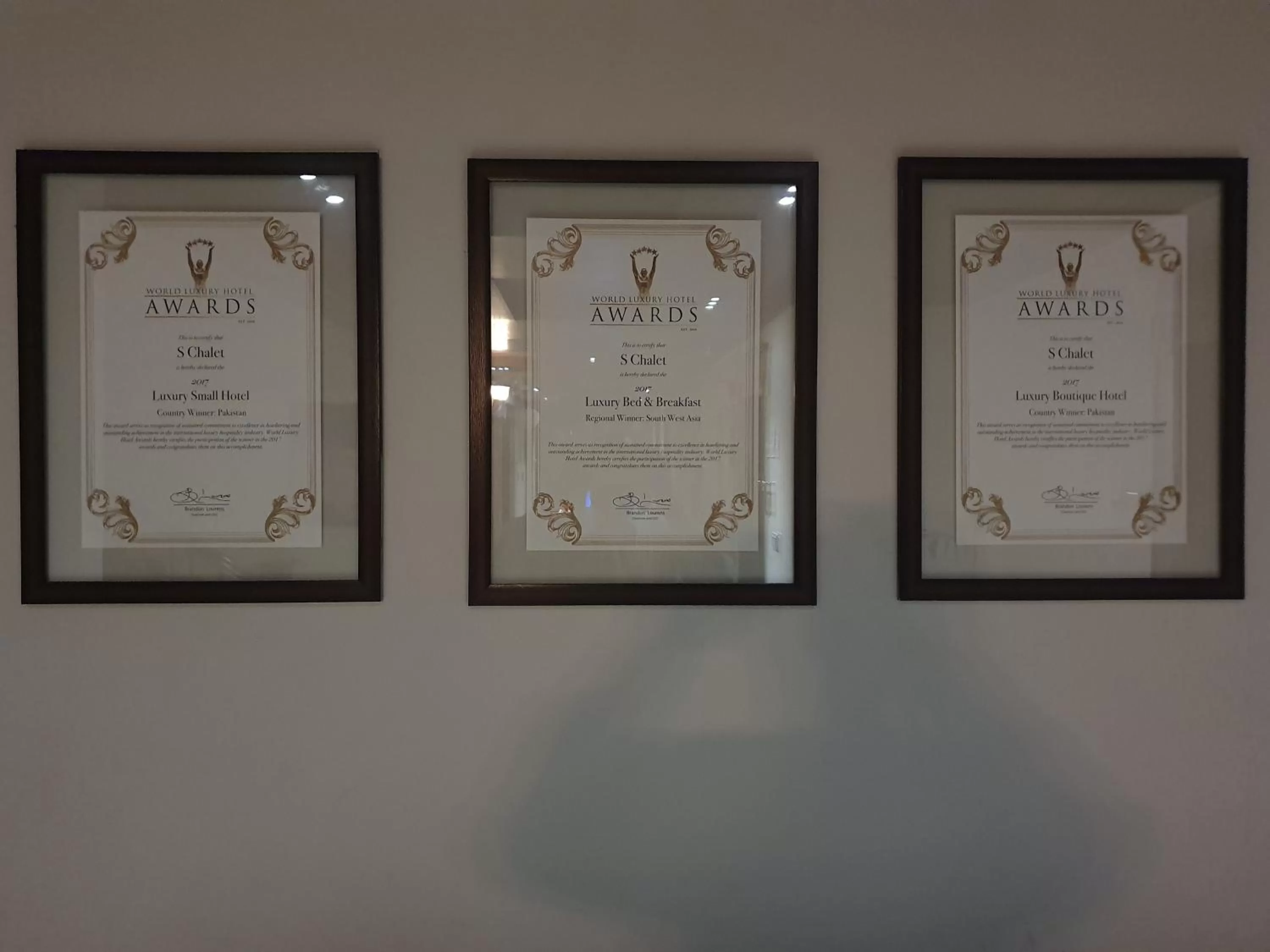 Text overlay in S Chalet Islamabad