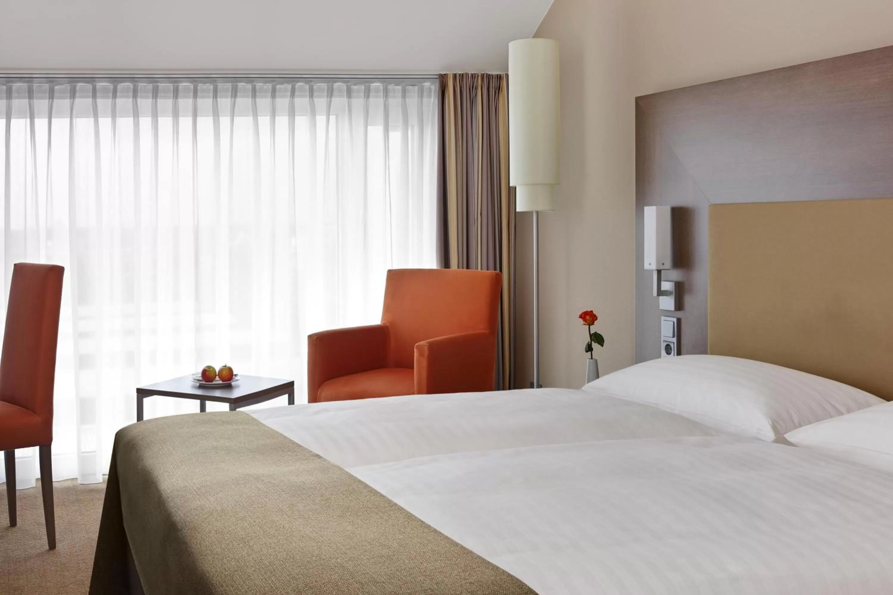Photo of the whole room, Bed in IntercityHotel Darmstadt