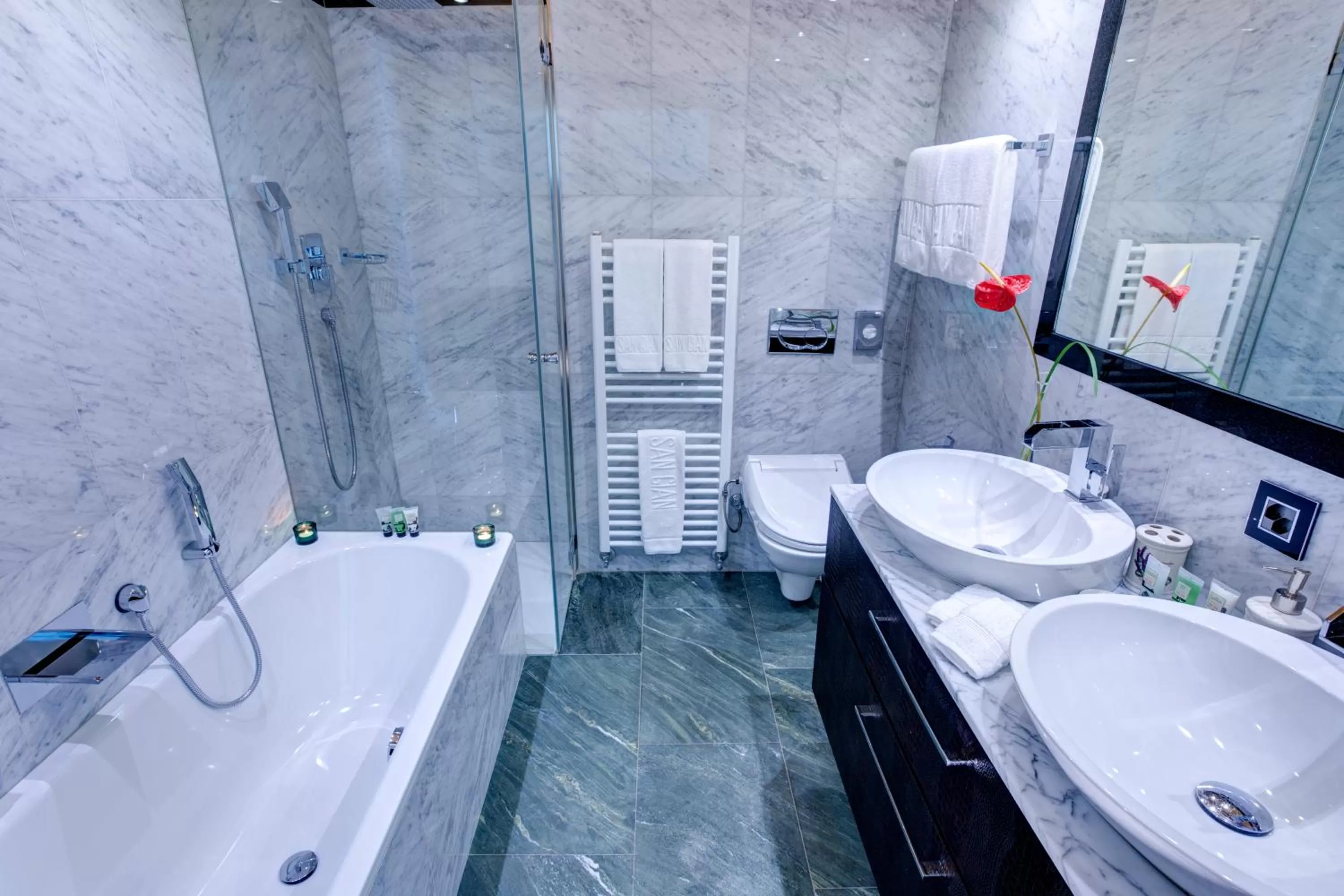 Bathroom in Hotel San Gian