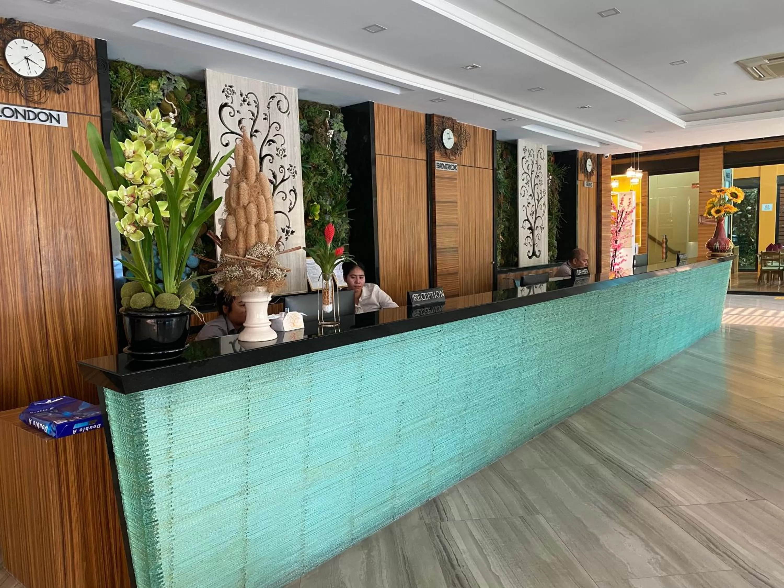 Lobby or reception in Le Vernissage by Goad Avadhess Hospitality