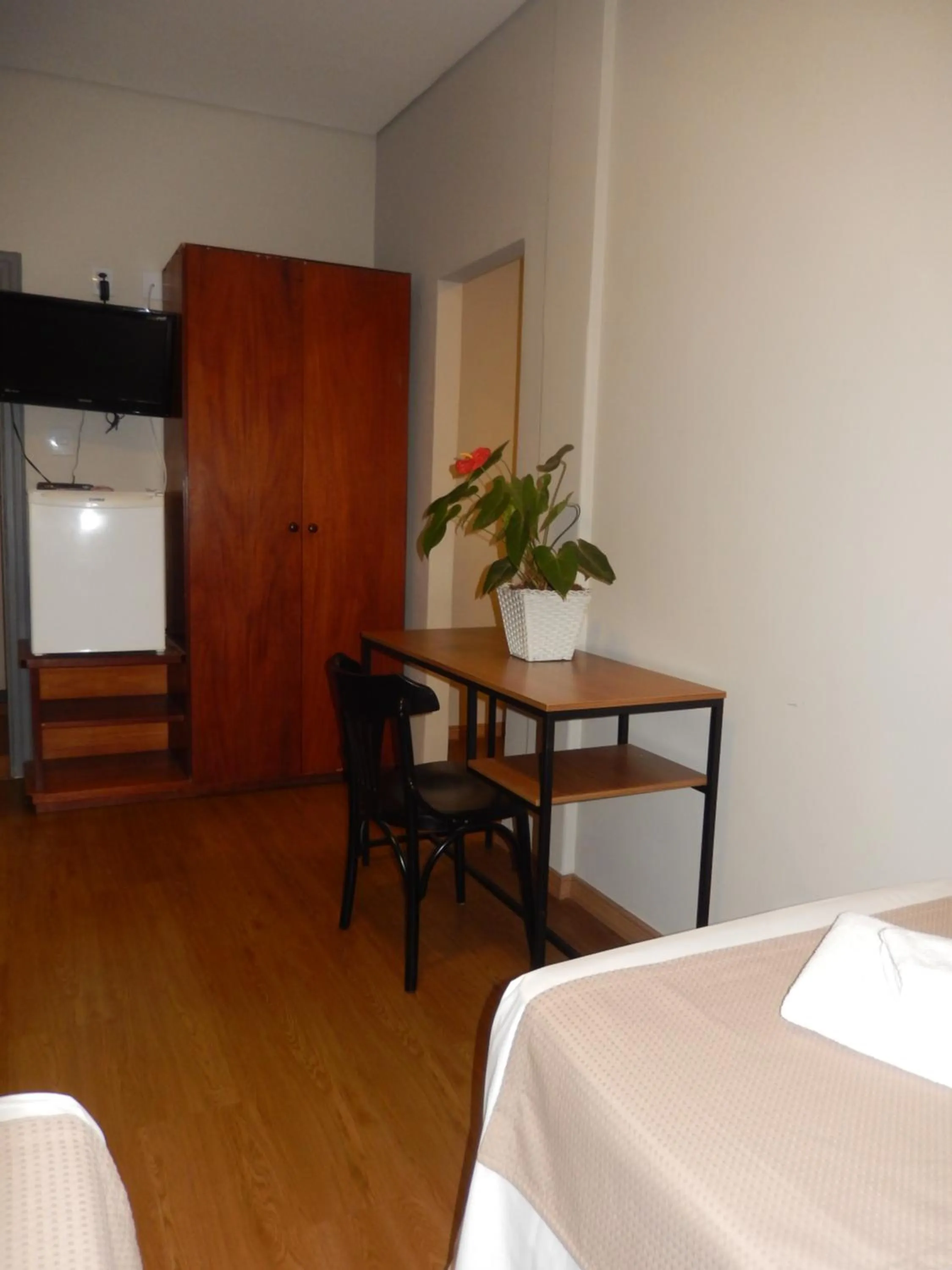 Bed in Hotel Metropole