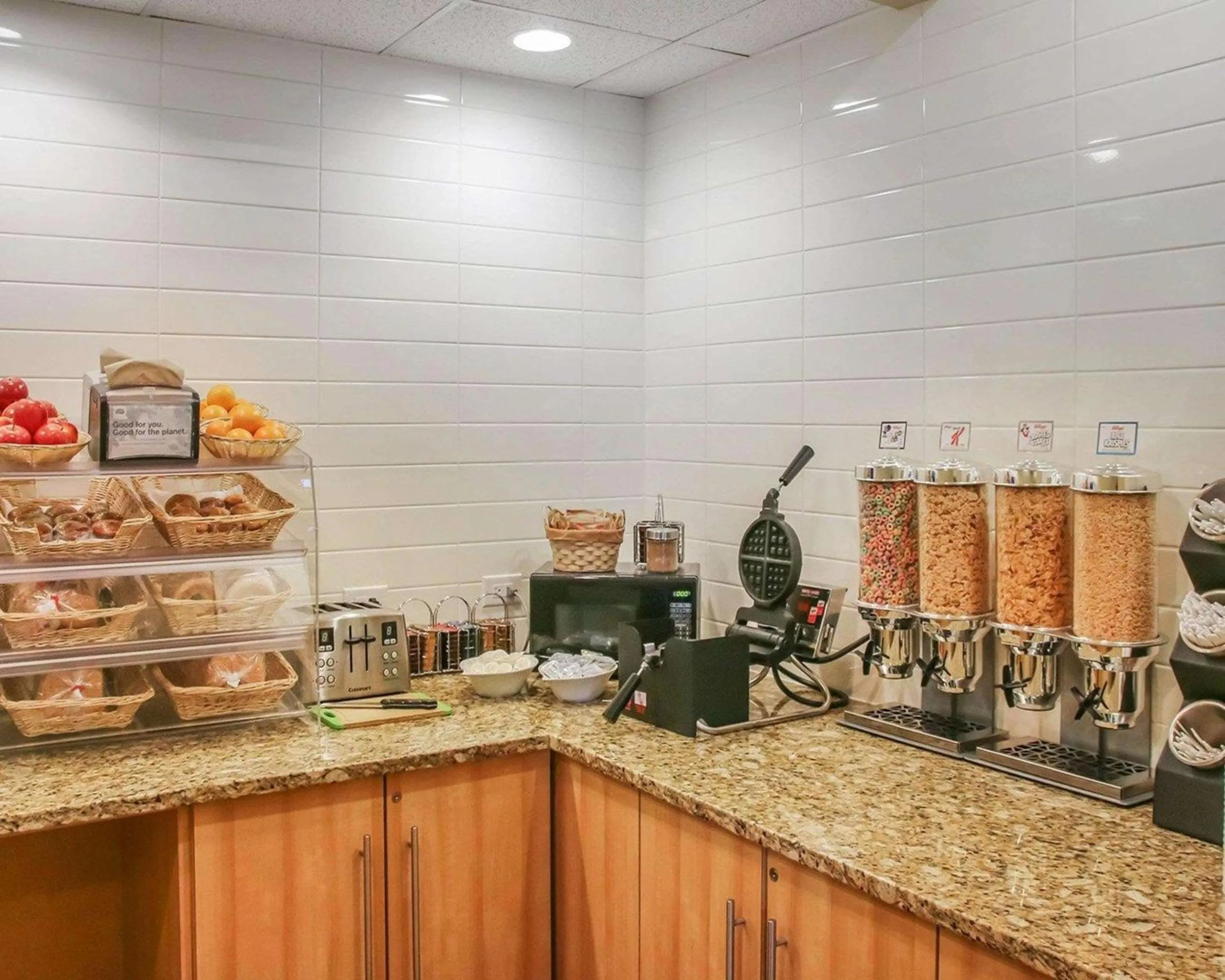 Restaurant/places to eat in Econo Lodge