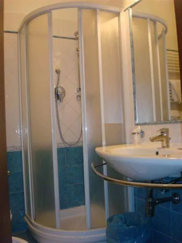 Bathroom in Hotel Dina