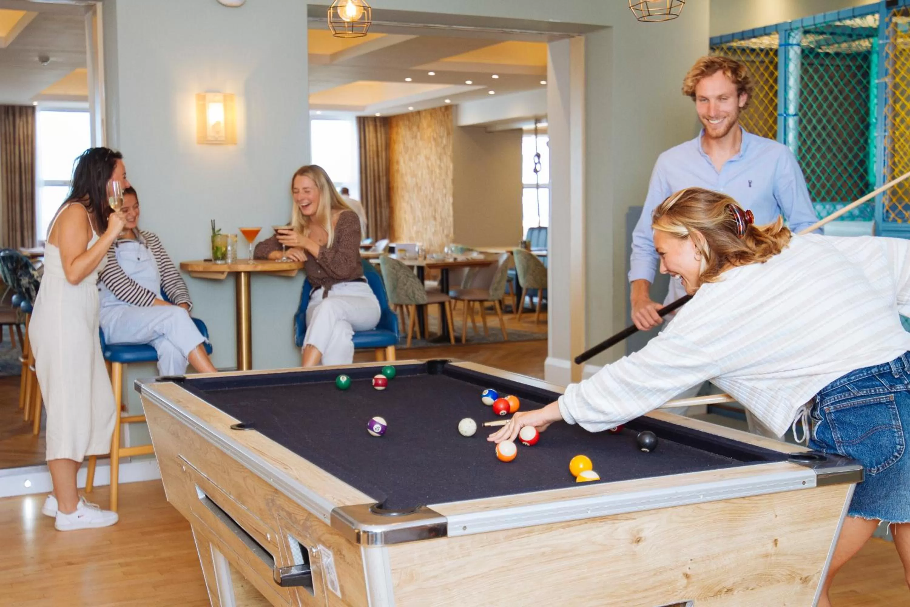 Billiard in Esplanade Hotel