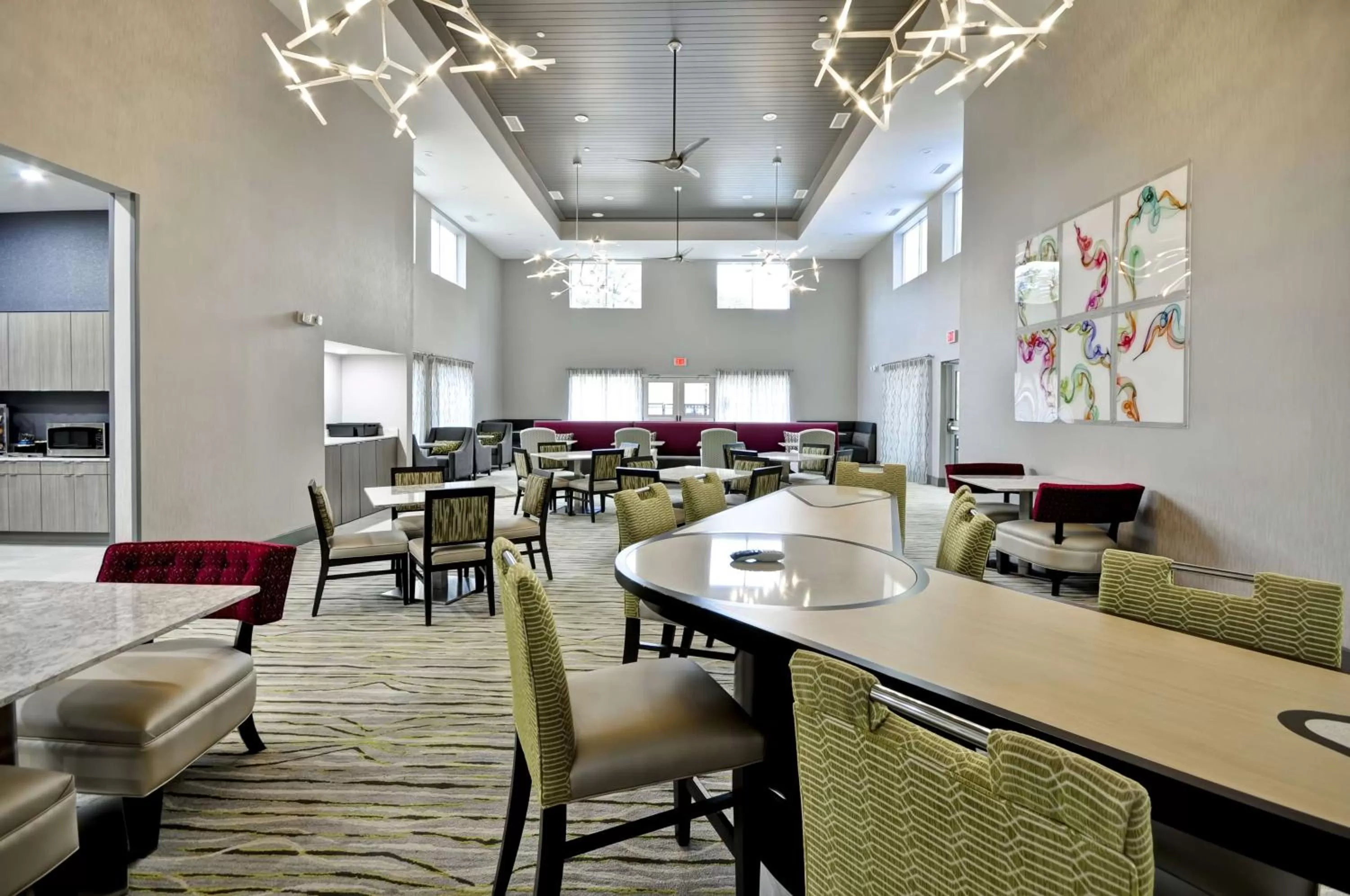 Dining area in Homewood Suites by Hilton Tyler