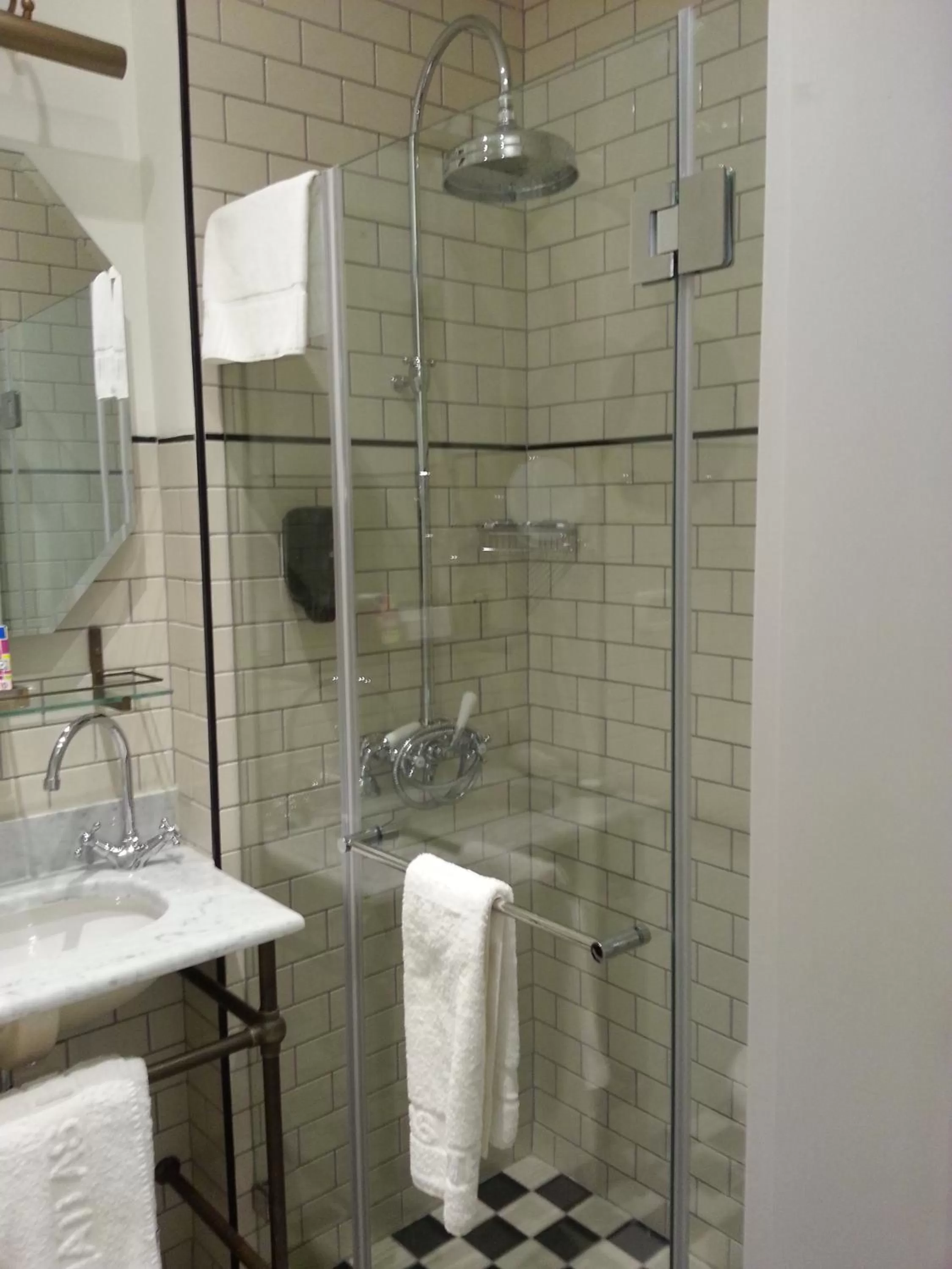 Shower in Market House - An Atlas Boutique Hotel
