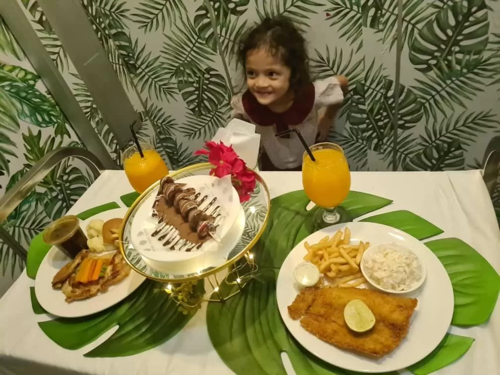 Food in Grandeur Hotel And Spa